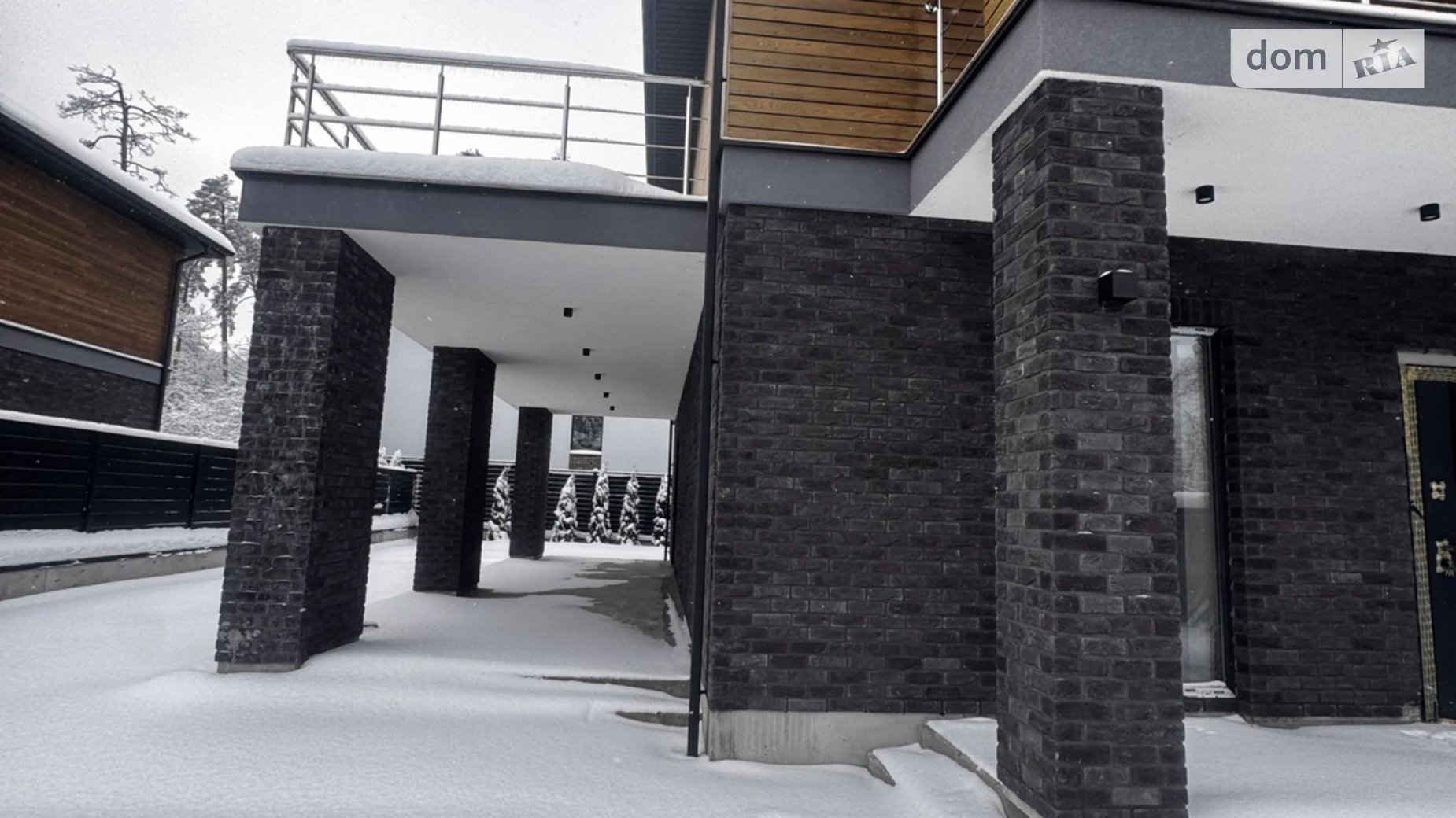 Продается дом на 2 этажа 180 кв. м с камином, цена: 320000 $ - фото 3