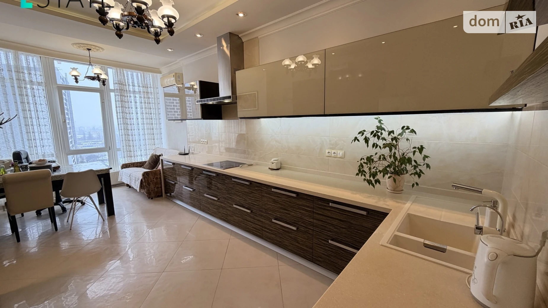 Продается 2-комнатная квартира 120.2 кв. м в Одессе, Фонтанская дор., 16/8 - фото 2