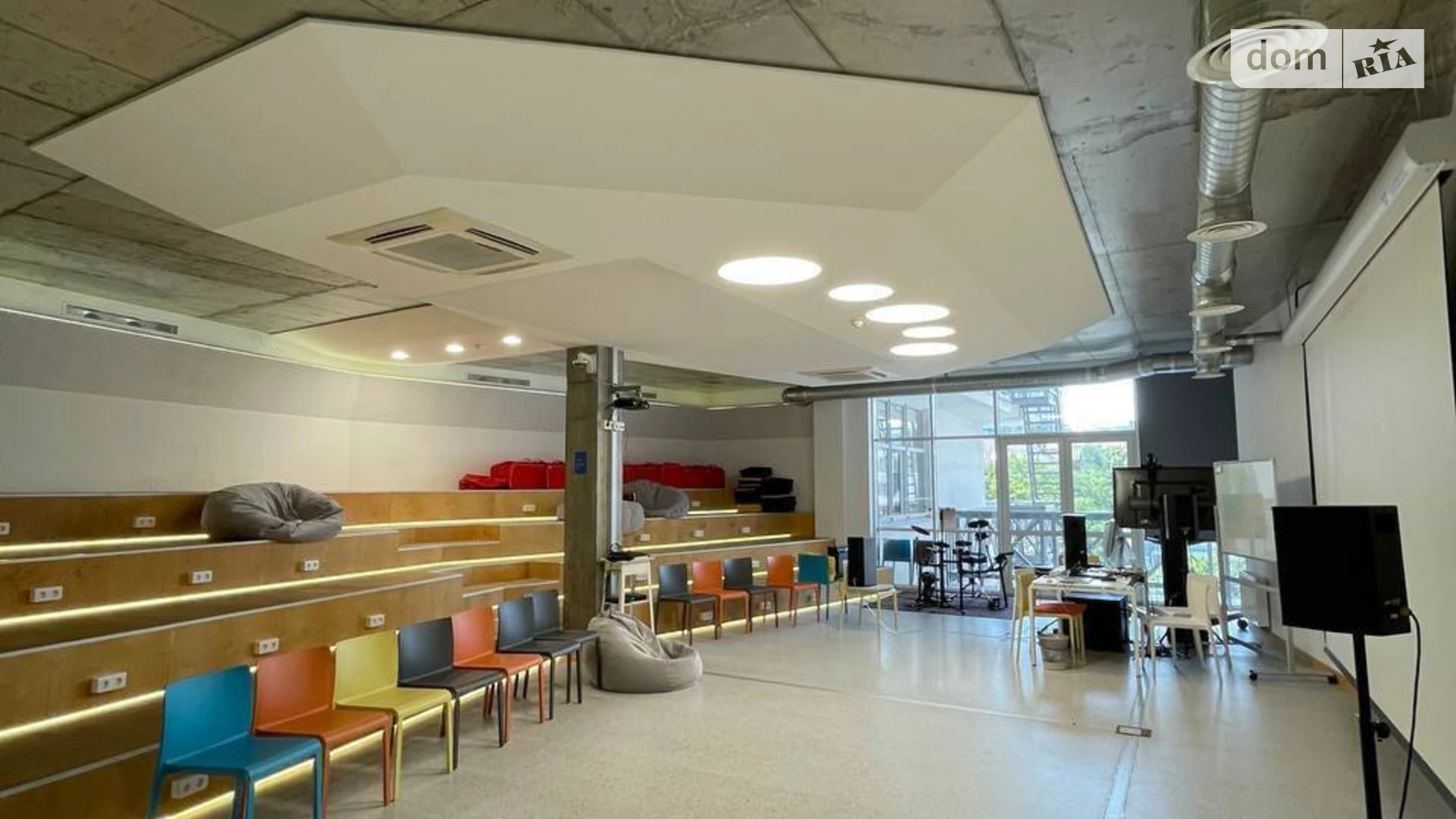 Сдается в аренду офис 570 кв. м в бизнес-центре, цена: 5700 $ - фото 2