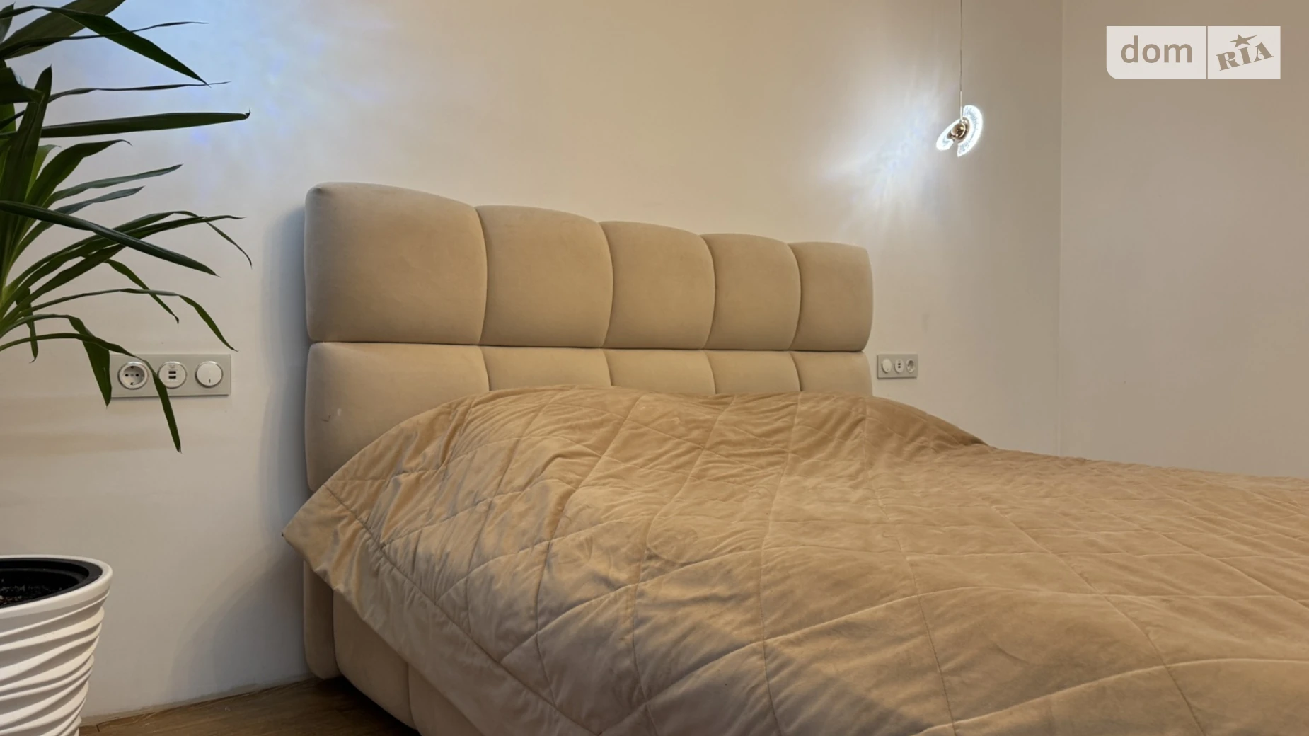 Продается 2-комнатная квартира 66 кв. м в Ивано-Франковске, ул. Гетьмана Ивана Мазепы, 164 корпус 1 - фото 2