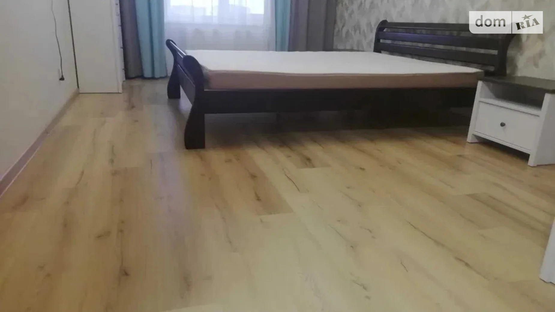 Продается 1-комнатная квартира 43 кв. м в Чернигове, просп. Победы, 60А - фото 4