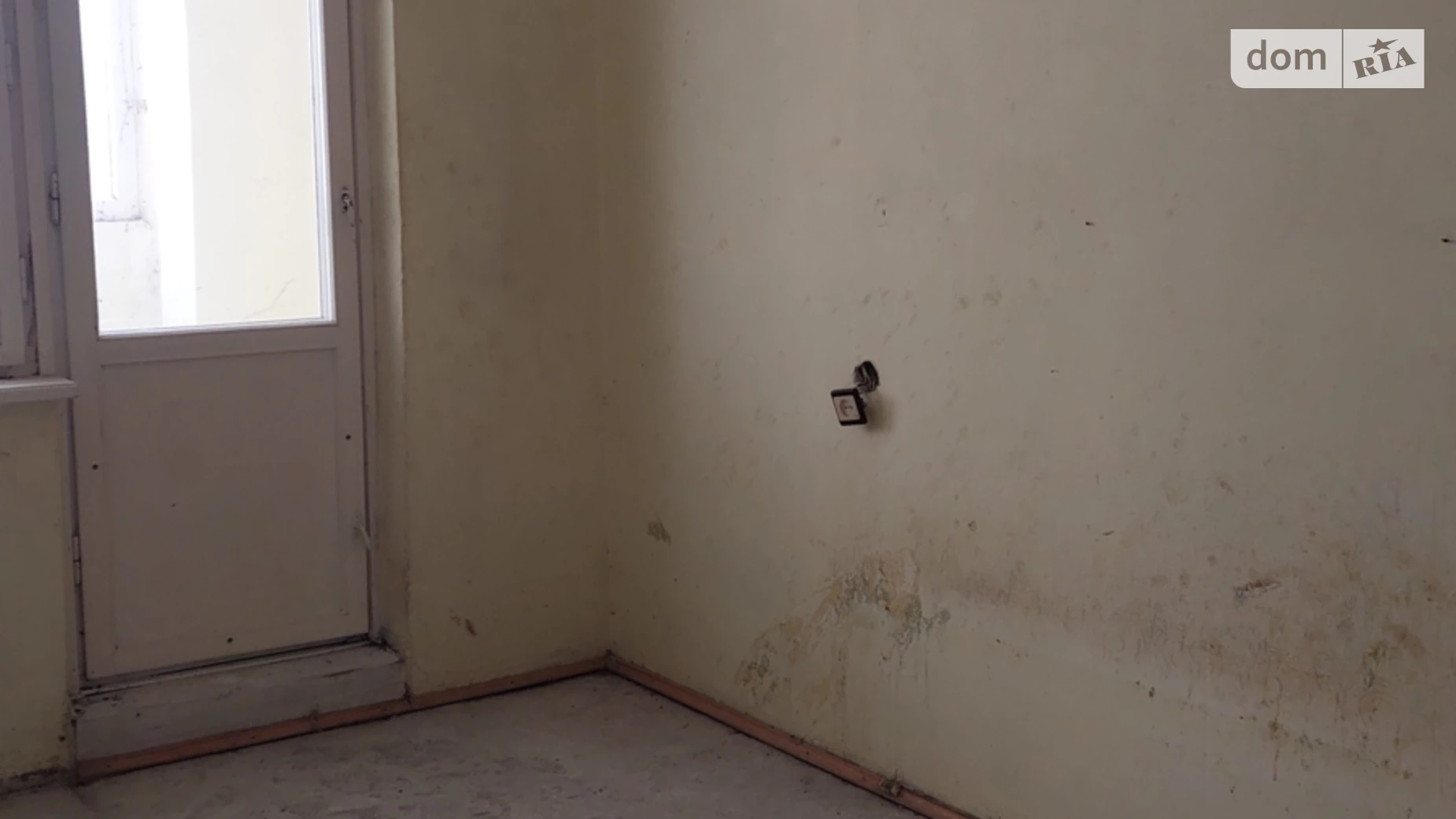 Продається 2-кімнатна квартира 50 кв. м у Ужгороді, вул. Легоцького, 46 - фото 3