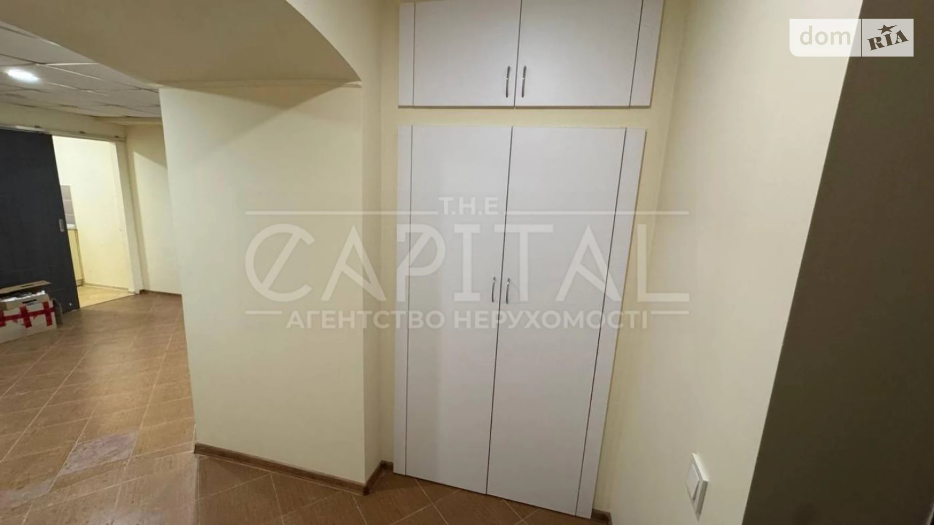 Сдается в аренду офис 65 кв. м в бизнес-центре, цена: 800 $ - фото 3