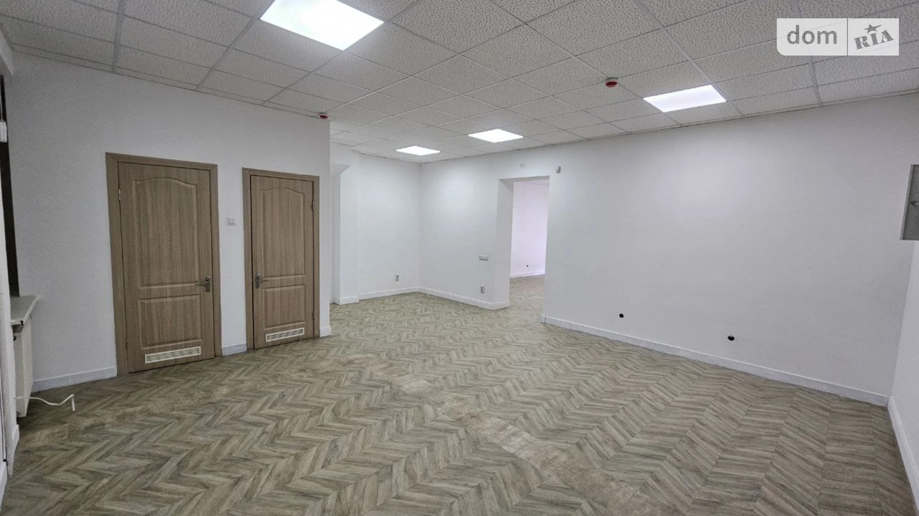 Продается помещения свободного назначения 56 кв. м в 5-этажном здании, цена: 205000 $ - фото 4