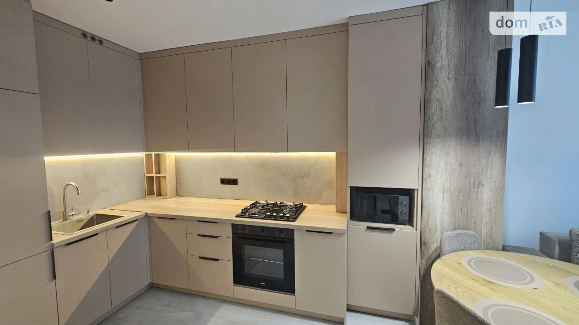 Сдается в аренду 1-комнатная квартира 42.1 кв. м в Ужгороде, ул. Николая Бобяка, 8 - фото 2