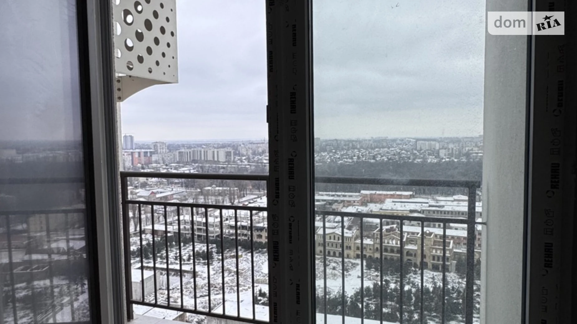 Продается 1-комнатная квартира 42.6 кв. м в Одессе, ул. Краснова, 1Г - фото 2