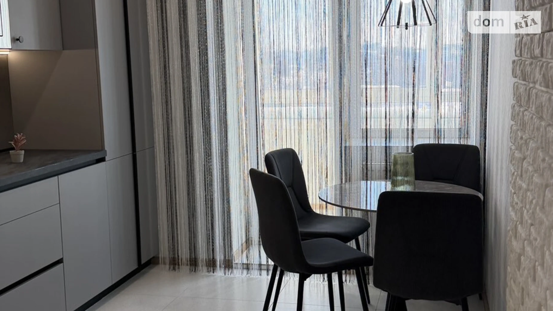 1-комнатная квартира 48 кв. м в Тернополе, ул. Черновецкая - фото 2