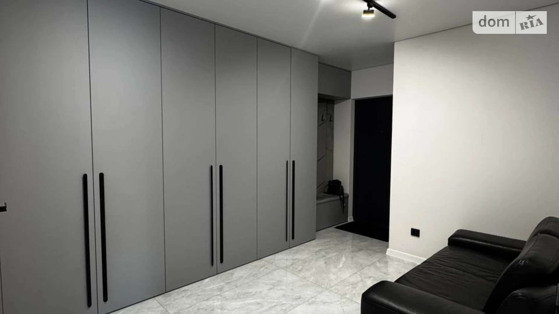 Сдается в аренду 1-комнатная квартира 40 кв. м в Ивано-Франковске, ул. Юліана Пелеша(Крайковского) - фото 3