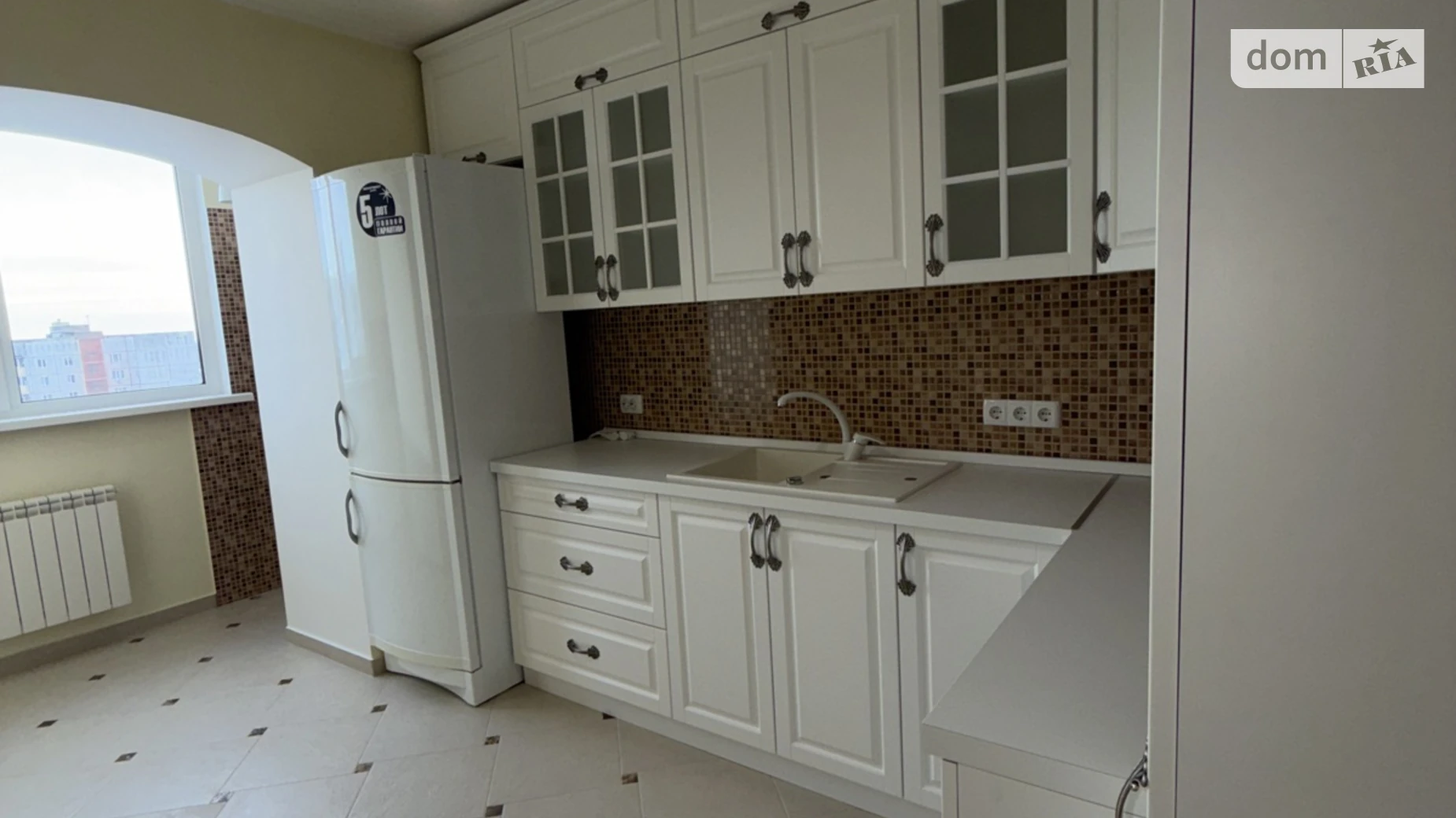 Продается 3-комнатная квартира 71.9 кв. м в Чернигове, ул. 1-й танковой бригады(Генерала Белова) - фото 2