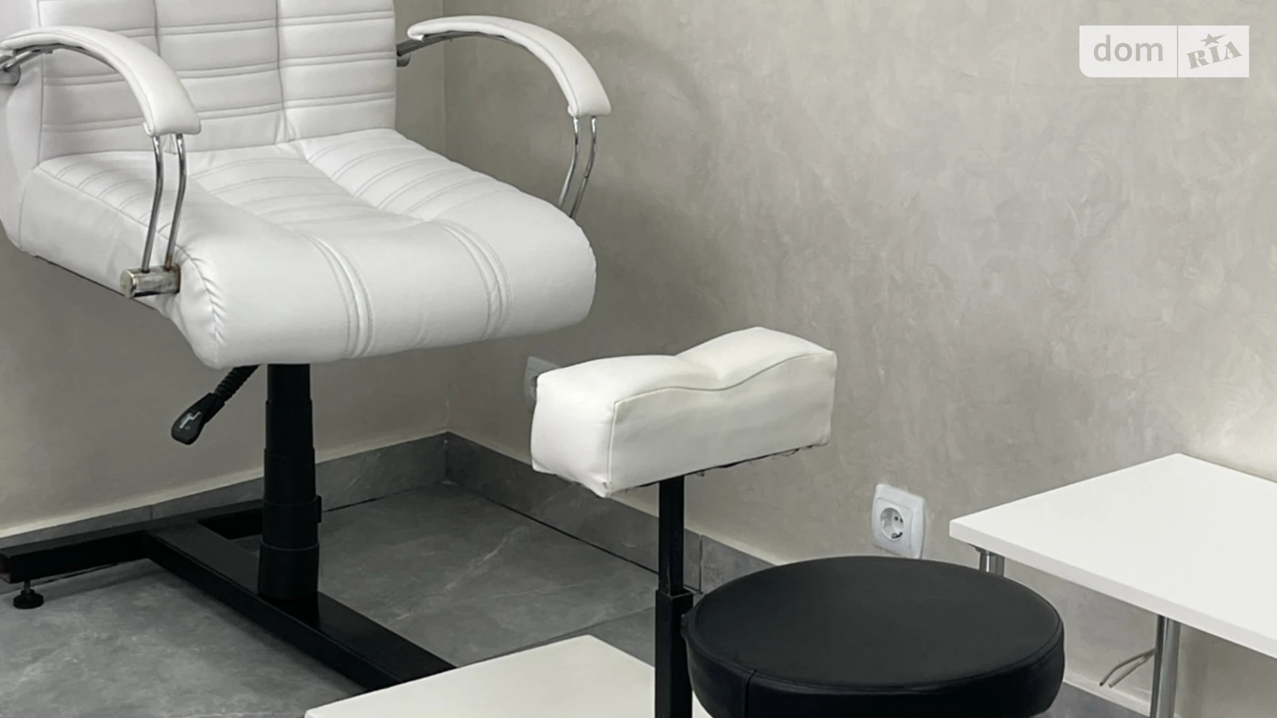 Здається в оренду приміщення вільного призначення 25 кв. м в 3-поверховій будівлі, цена: 3900 грн - фото 2