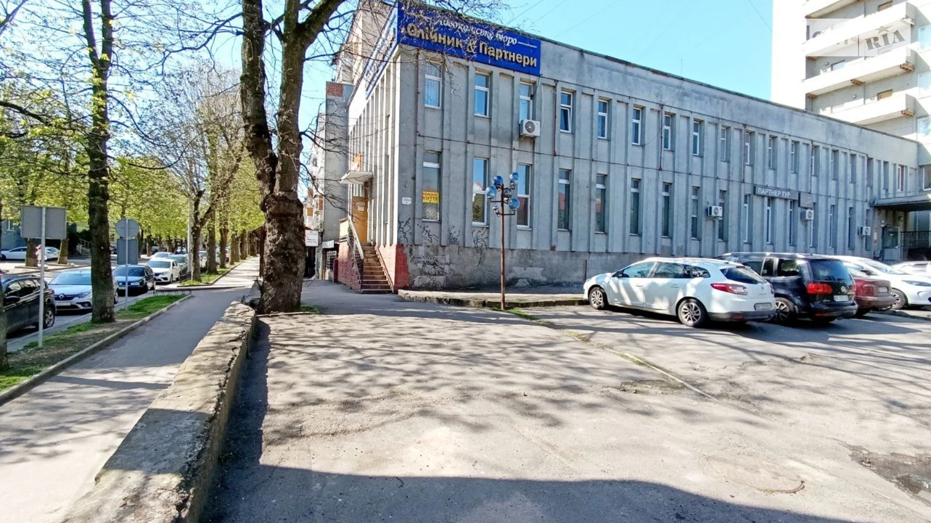 Сдается в аренду офис 12 кв. м в бизнес-центре, цена: 2200 грн - фото 4