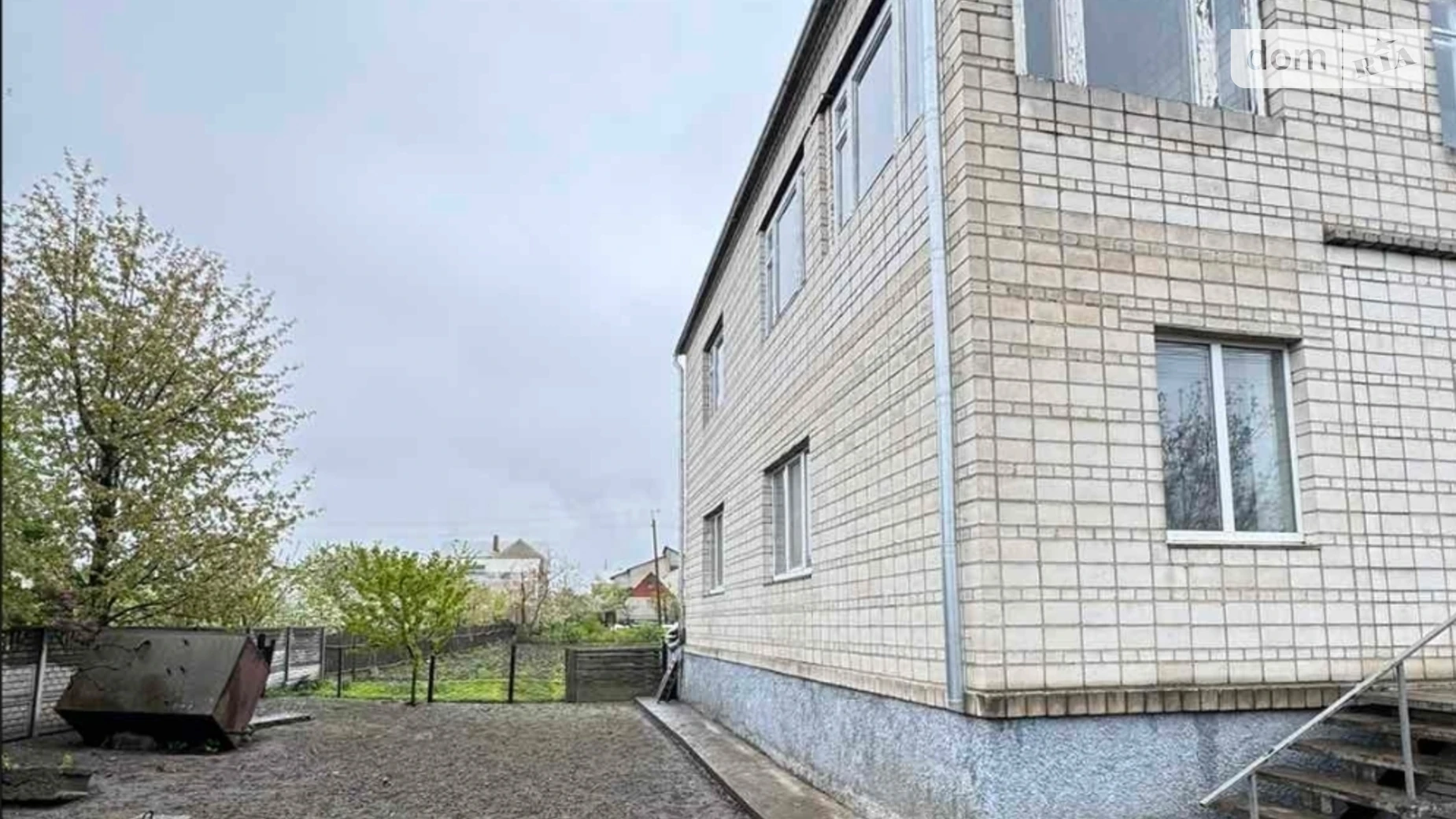 Продается дом на 2 этажа 210 кв. м с гаражом, цена: 125000 $ - фото 3