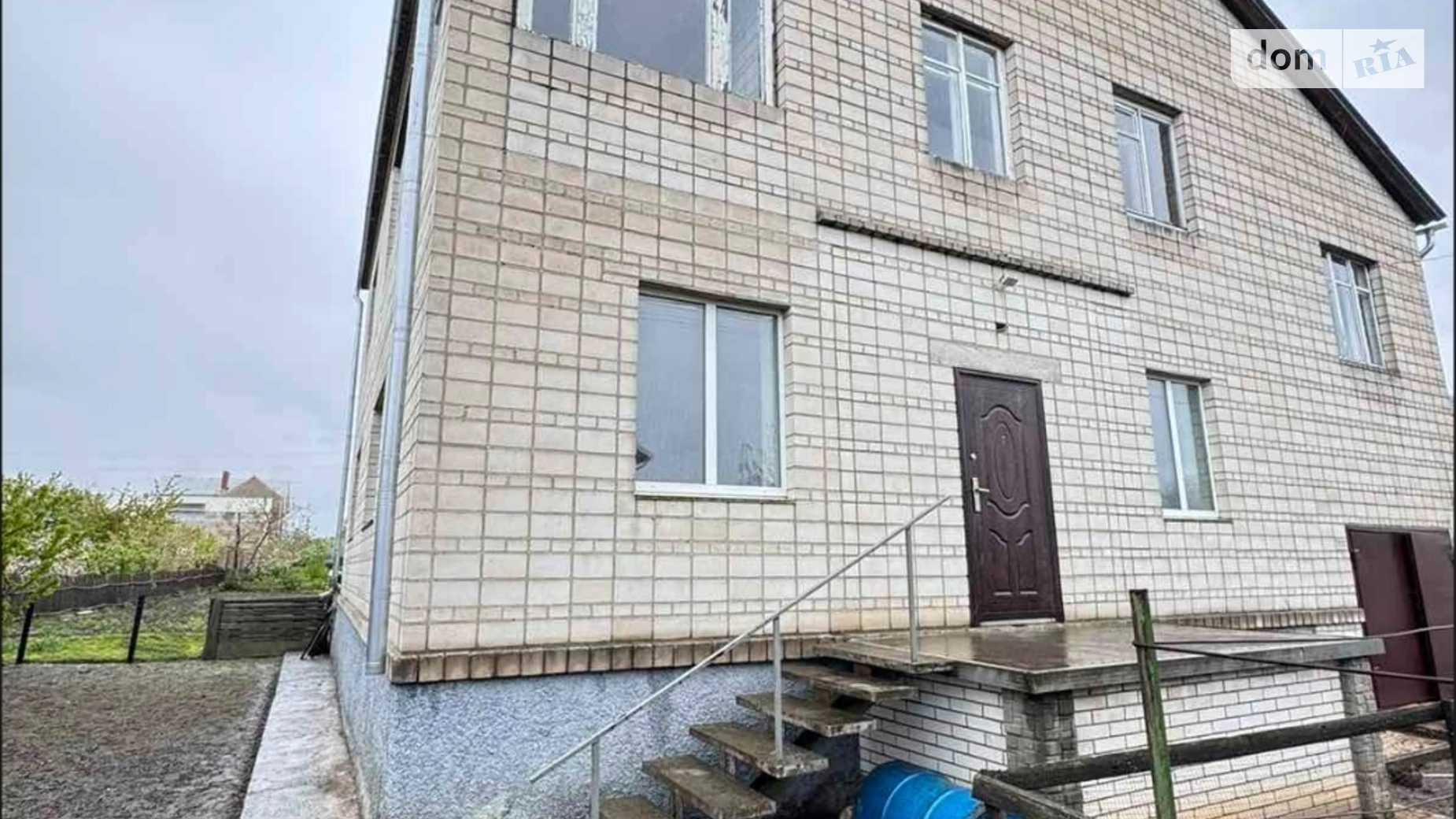 Продается дом на 2 этажа 210 кв. м с гаражом, цена: 125000 $ - фото 4