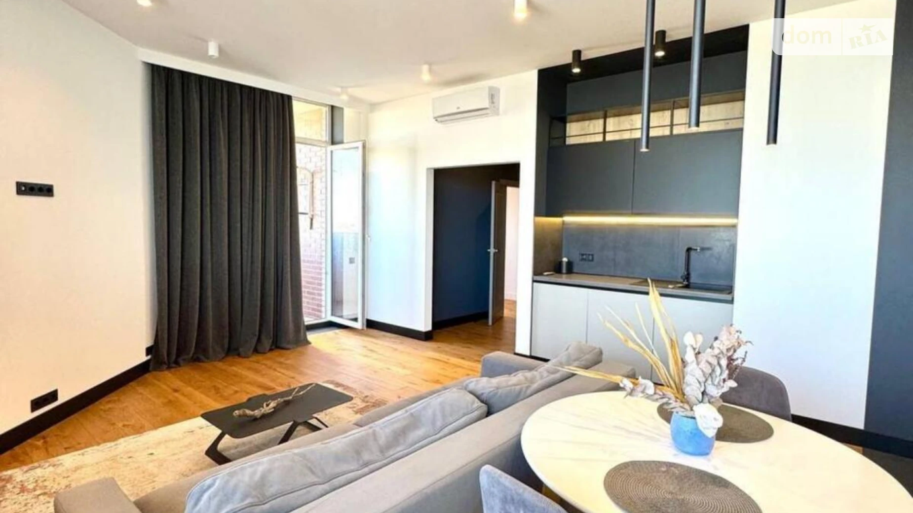 Продается 2-комнатная квартира 83.5 кв. м в Одессе, бул. Французский, 26 - фото 2