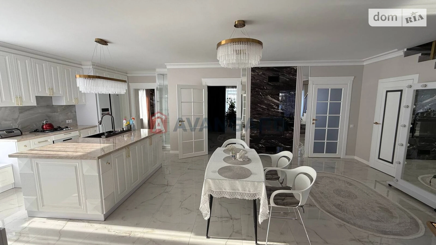 Сдается в аренду дом на 2 этажа 200 кв. м с балконом, цена: 2700 $ - фото 5