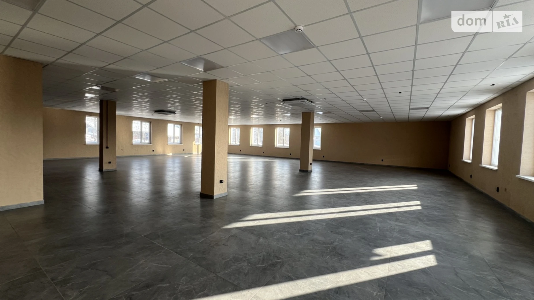 Здається в оренду приміщення вільного призначення 315 кв. м в 3-поверховій будівлі, цена: 56700 грн - фото 3