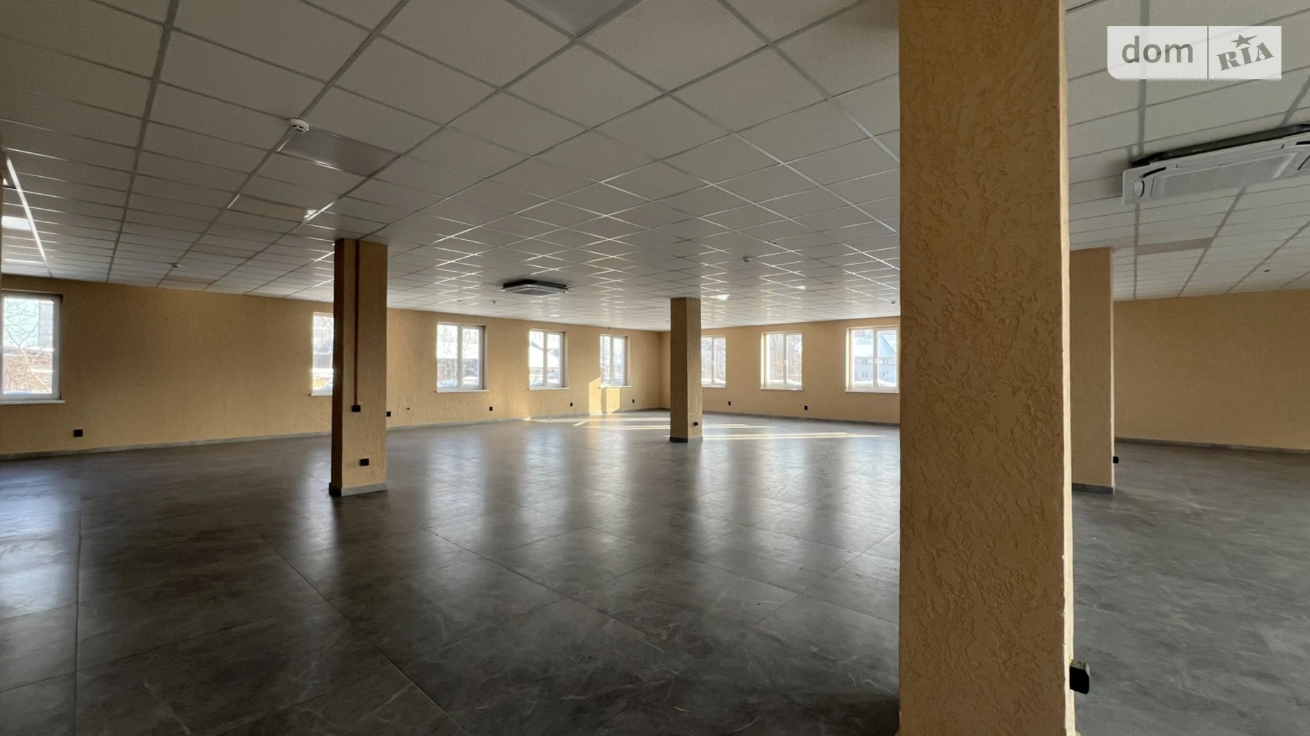 Здається в оренду приміщення вільного призначення 315 кв. м в 3-поверховій будівлі, цена: 56700 грн - фото 4