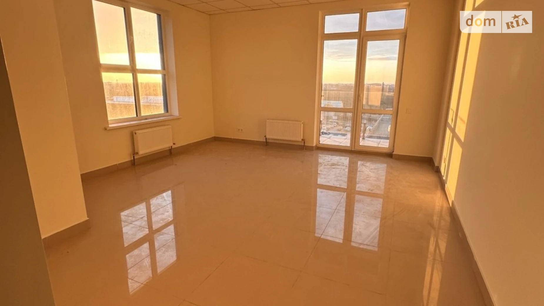 Сдается в аренду офис 40 кв. м в бизнес-центре, цена: 320 $ - фото 2