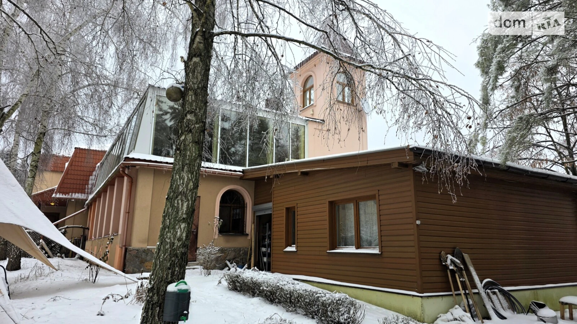 Продается дом на 2 этажа 550 кв. м с садом, цена: 235000 € - фото 4