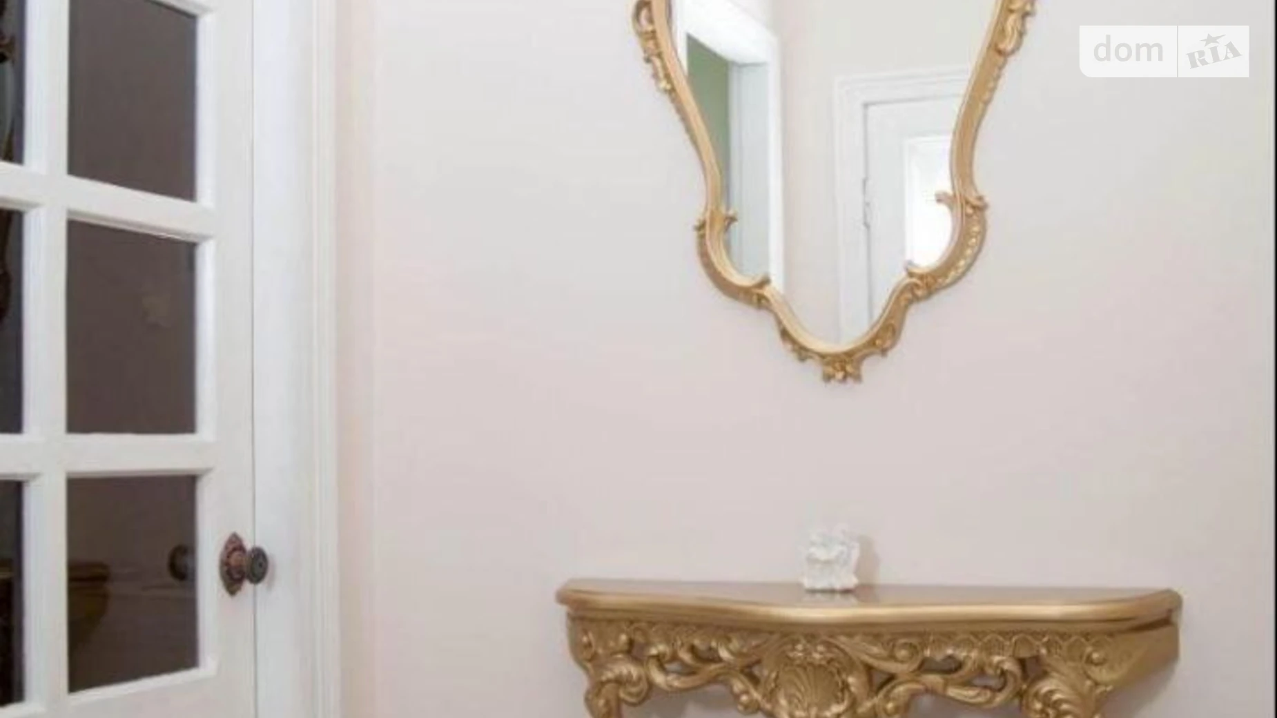 Продается 2-комнатная квартира 60 кв. м в Львове, ул. Словацкого, 3 - фото 2