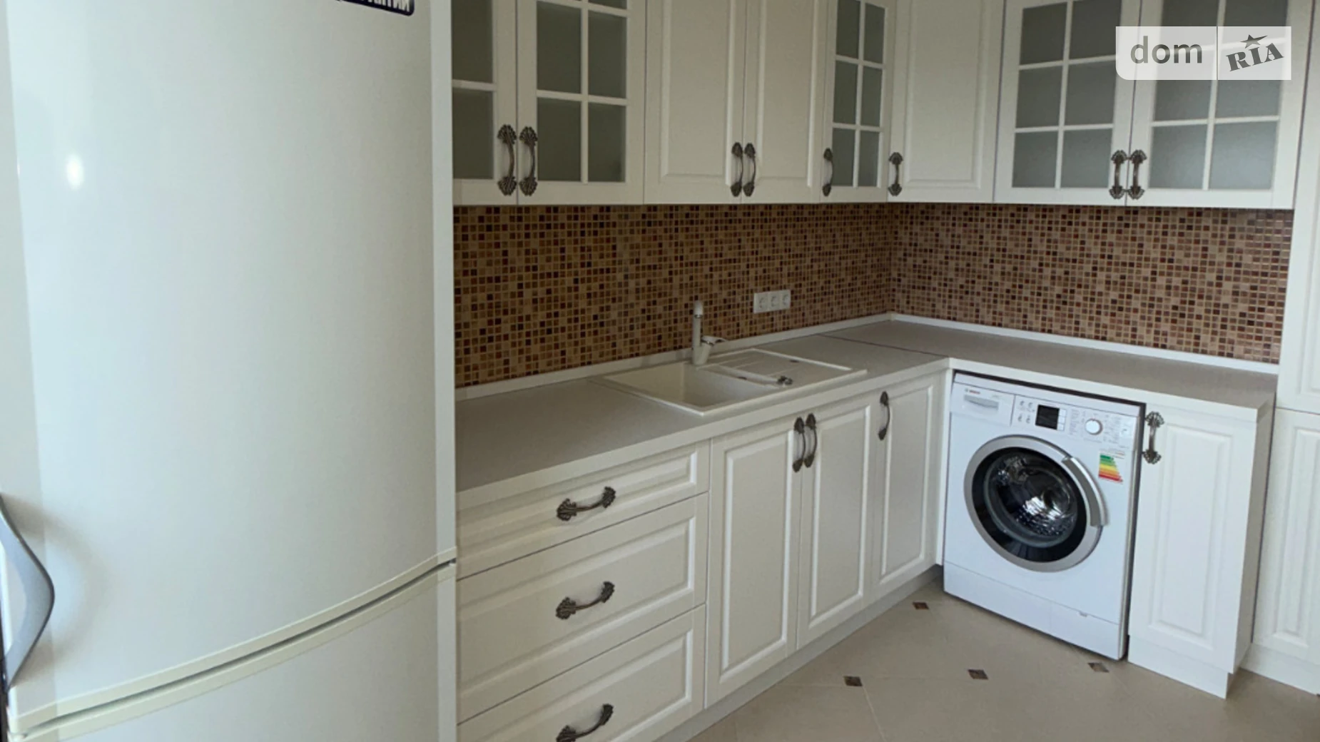 Продается 3-комнатная квартира 71.9 кв. м в Чернигове, ул. 1-й танковой бригады(Генерала Белова) - фото 2