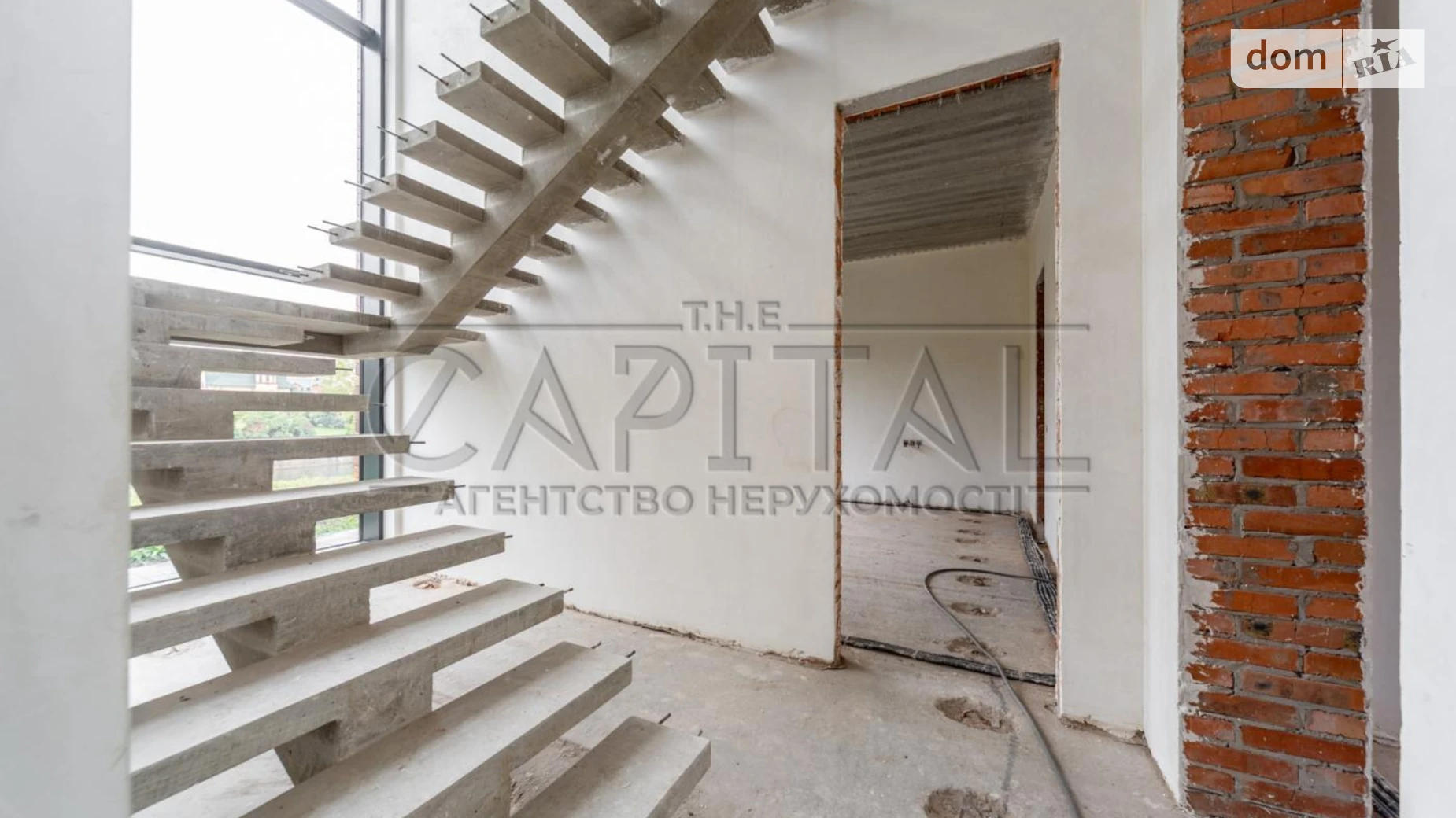 Продается дом на 2 этажа 212 кв. м с бассейном, цена: 318000 $ - фото 5