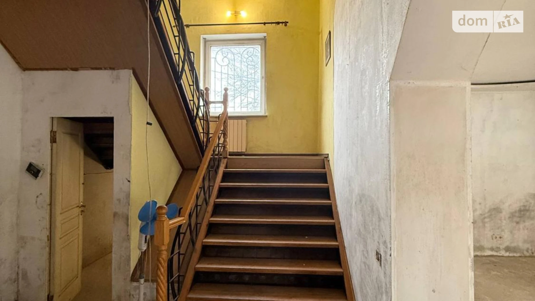 Продается дом на 3 этажа 464.8 кв. м с участком, цена: 250000 $ - фото 4