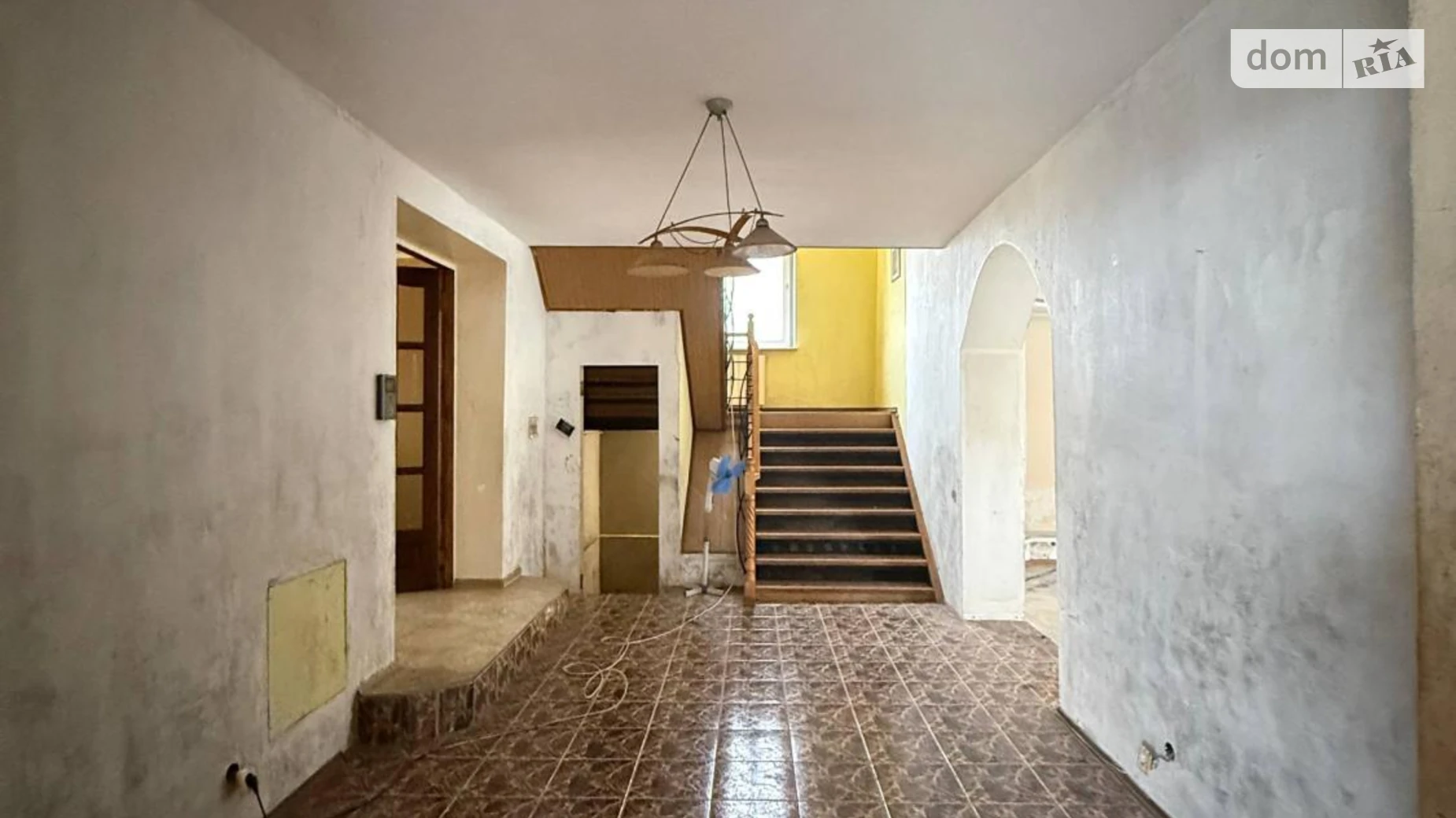 Продается дом на 3 этажа 464.8 кв. м с участком, цена: 250000 $ - фото 5