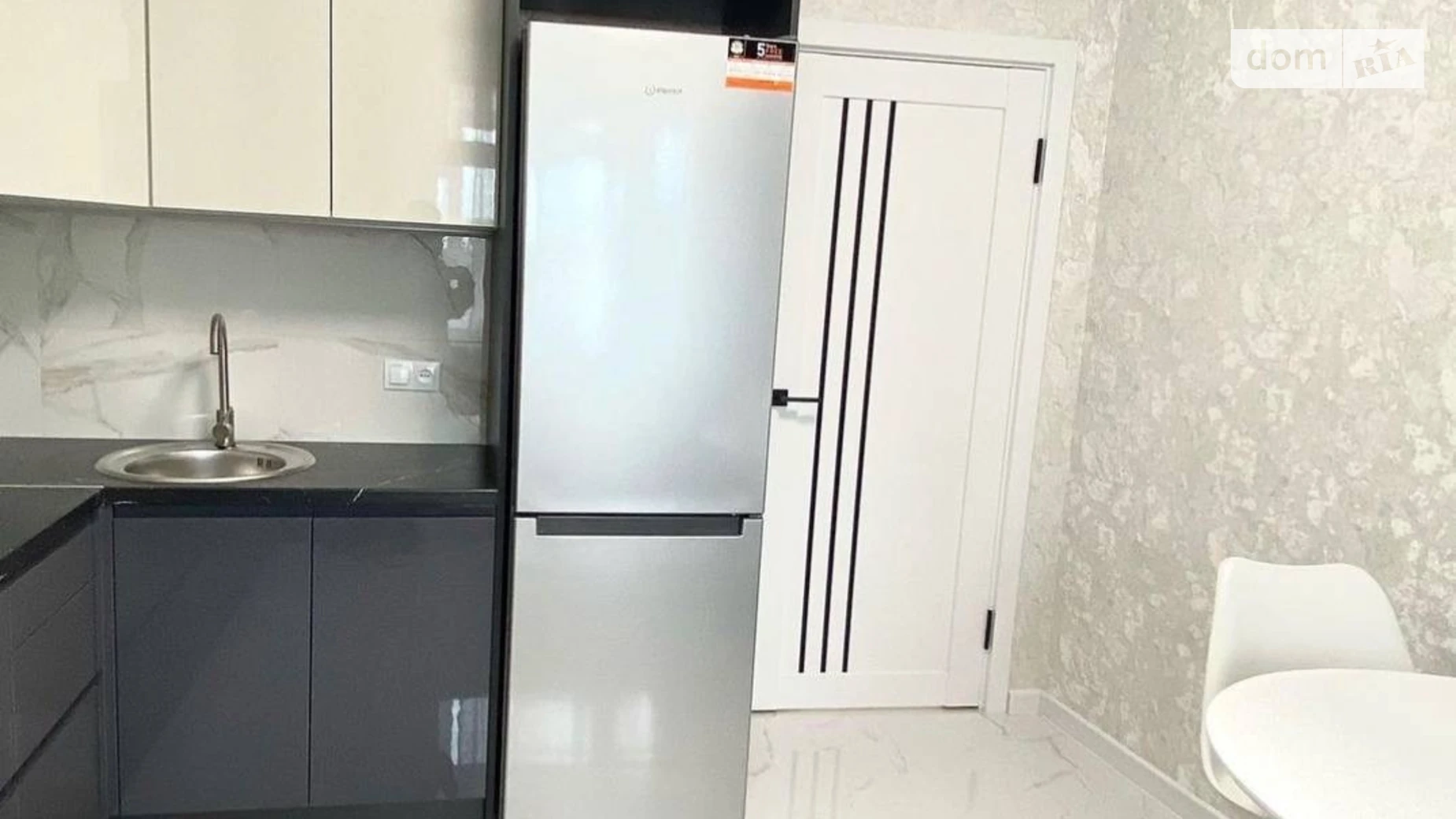 Сдается в аренду 1-комнатная квартира 50 кв. м в Хмельницком, ул. Кармелюка, 3/3 - фото 3