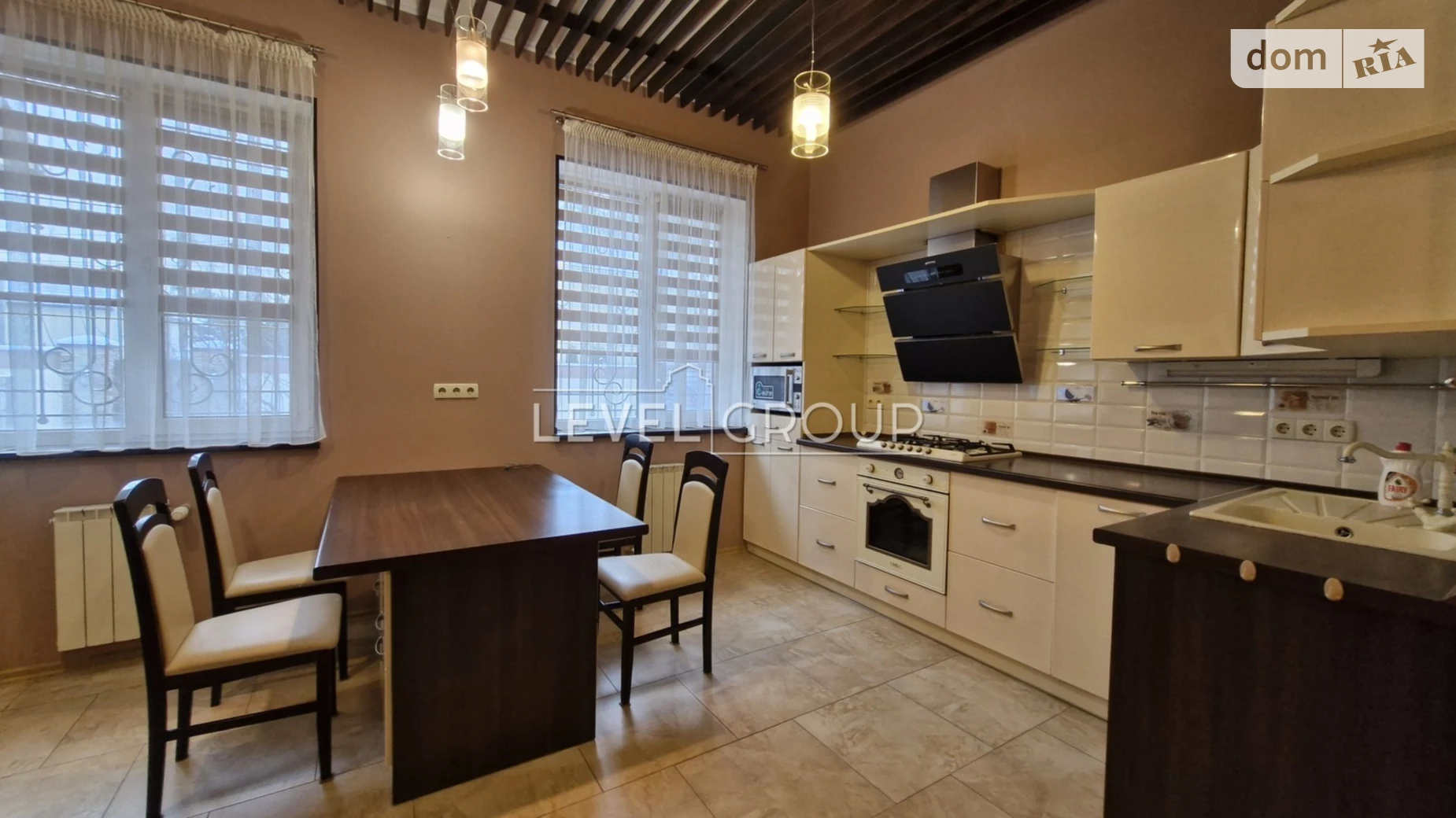 Продается дом на 2 этажа 223.2 кв. м с террасой, цена: 290000 $ - фото 2
