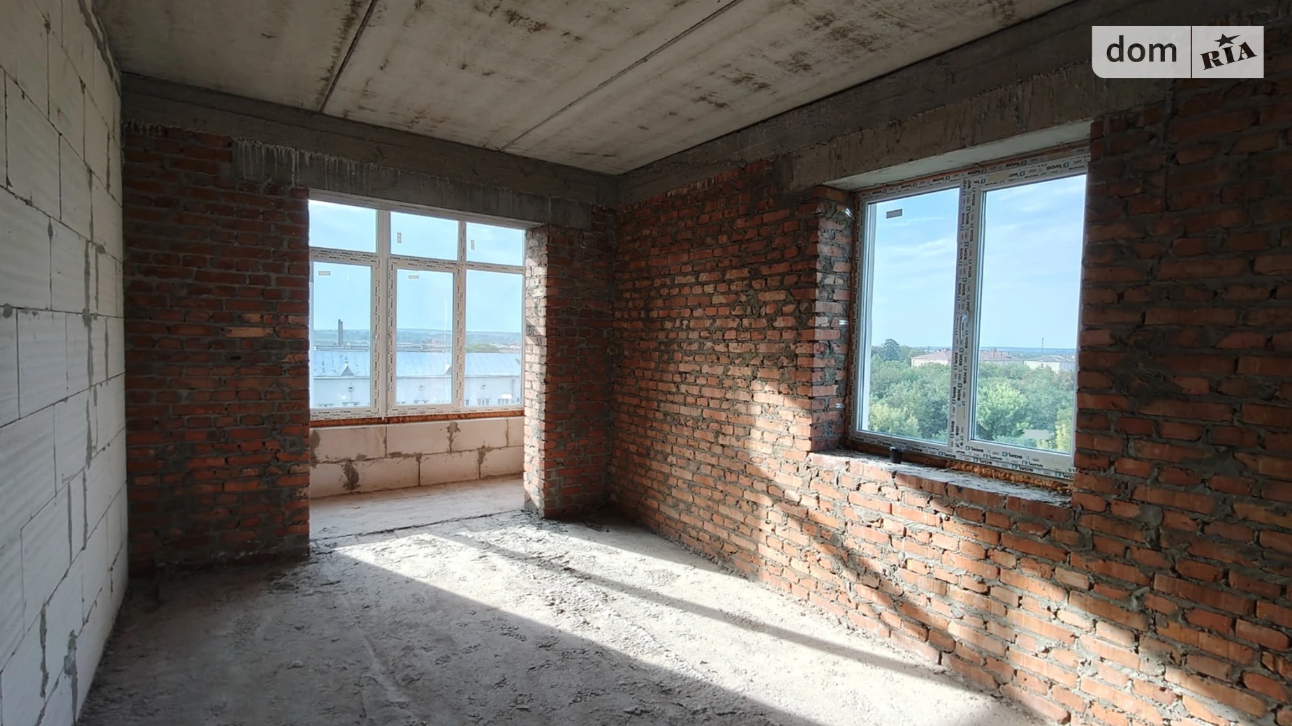 Продается 2-комнатная квартира 69.7 кв. м в Дубно, ул. Митрополита Шептицкого, 7 - фото 4