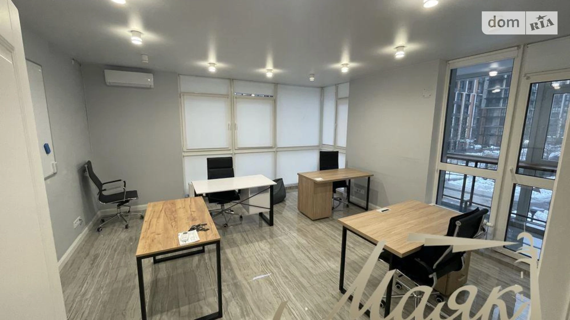 Сдается в аренду офис 150 кв. м в бизнес-центре, цена: 3000 $ - фото 2