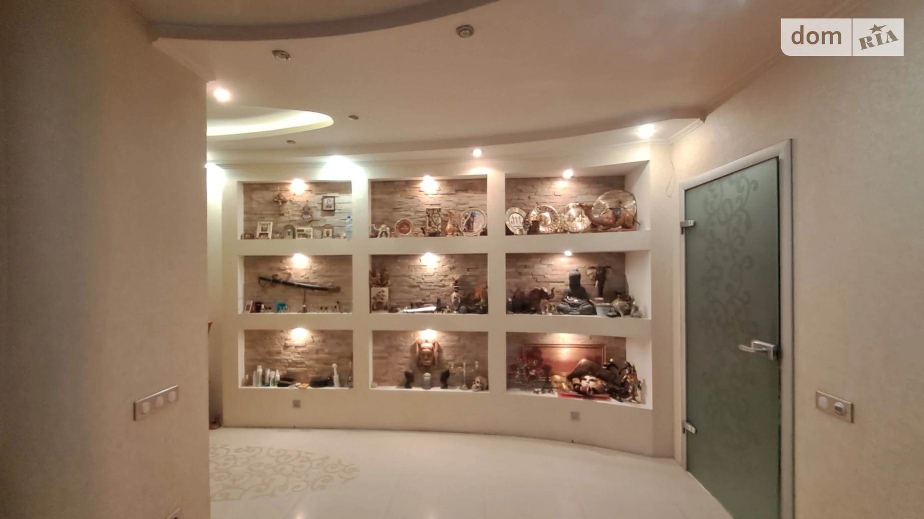 Продается 1-комнатная квартира 71 кв. м в Харькове, цена: 75000 $ - фото 3