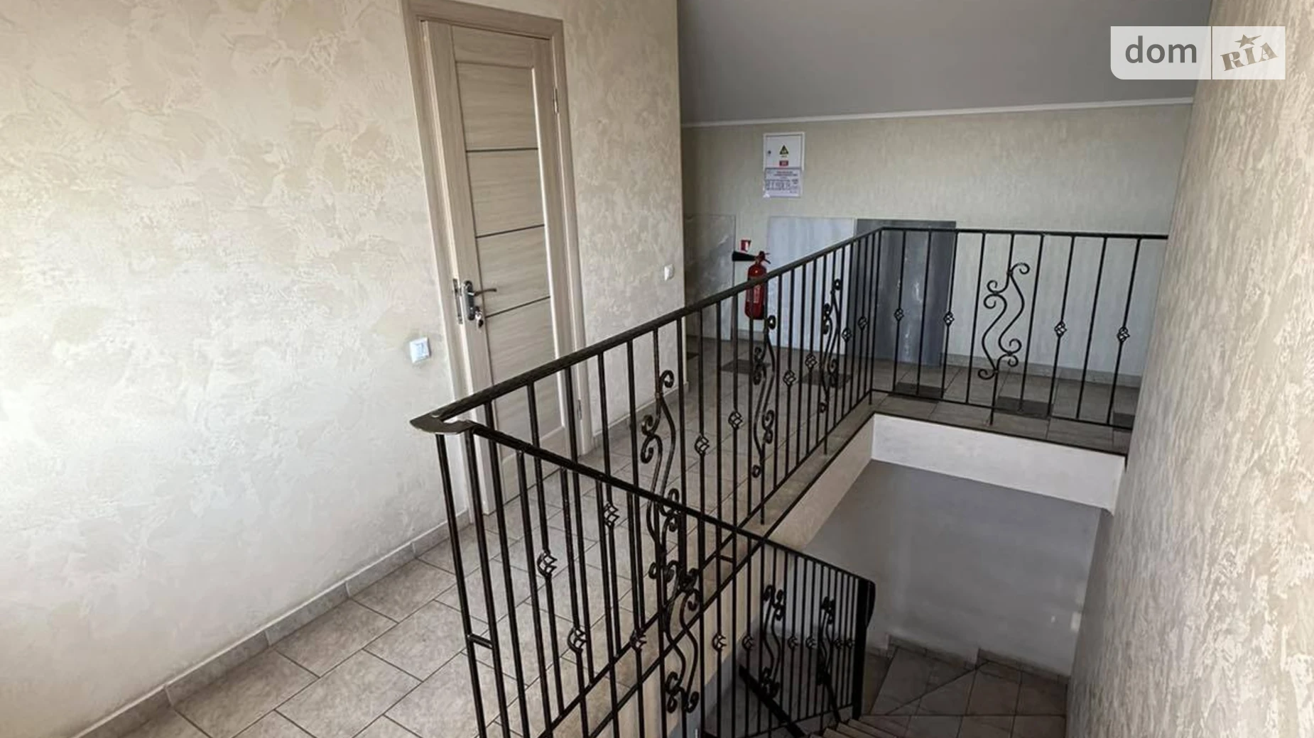 Сдается в аренду офис 14 кв. м в бизнес-центре, цена: 4500 грн - фото 3