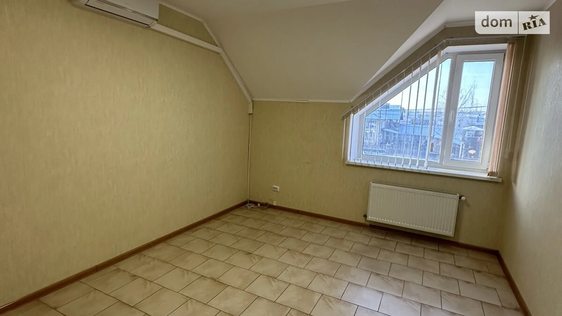 Сдается в аренду офис 14 кв. м в бизнес-центре, цена: 4500 грн - фото 2