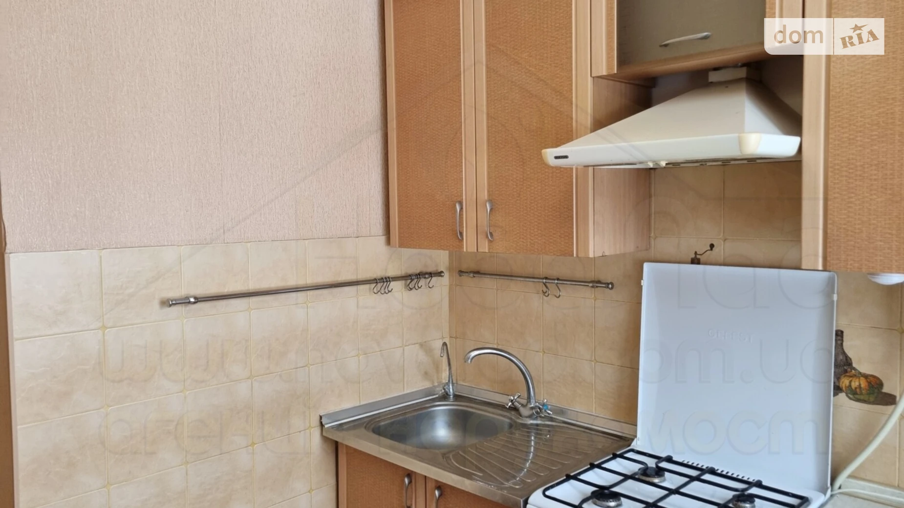 Продается 3-комнатная квартира 62.8 кв. м в Чернигове, ул. Защитников Украины - фото 3