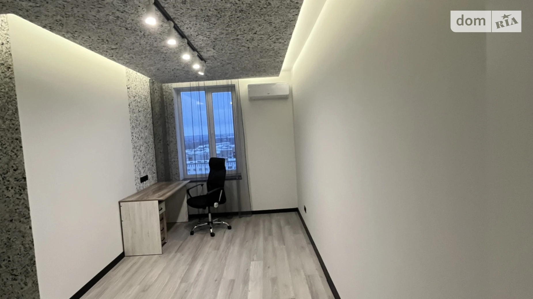 Продается 1-комнатная квартира 65 кв. м в Житомире, просп. Независимости(Ватутина), 20 - фото 4