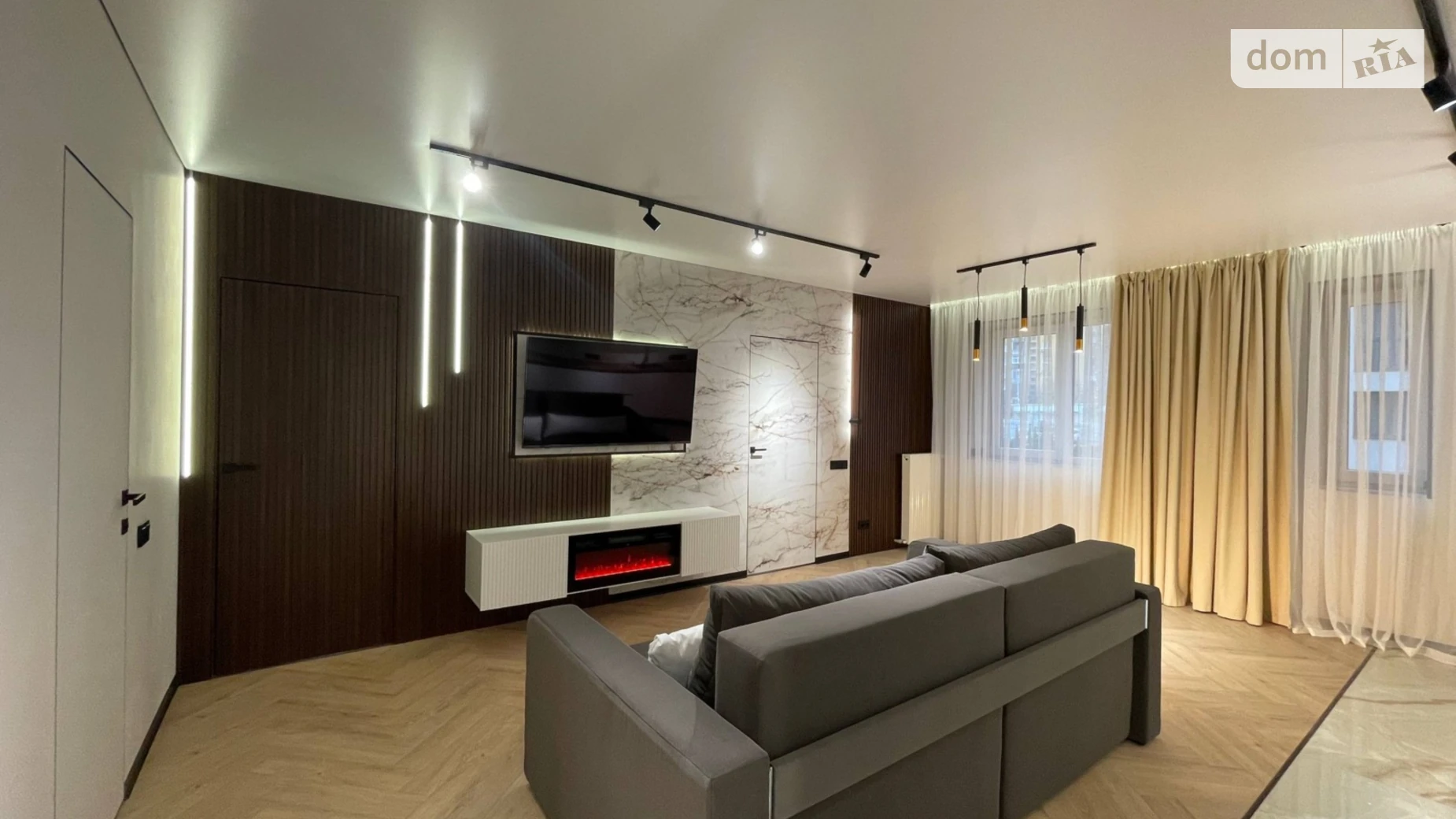 Продается 2-комнатная квартира 64 кв. м в, цена: 119999 $ - фото 2