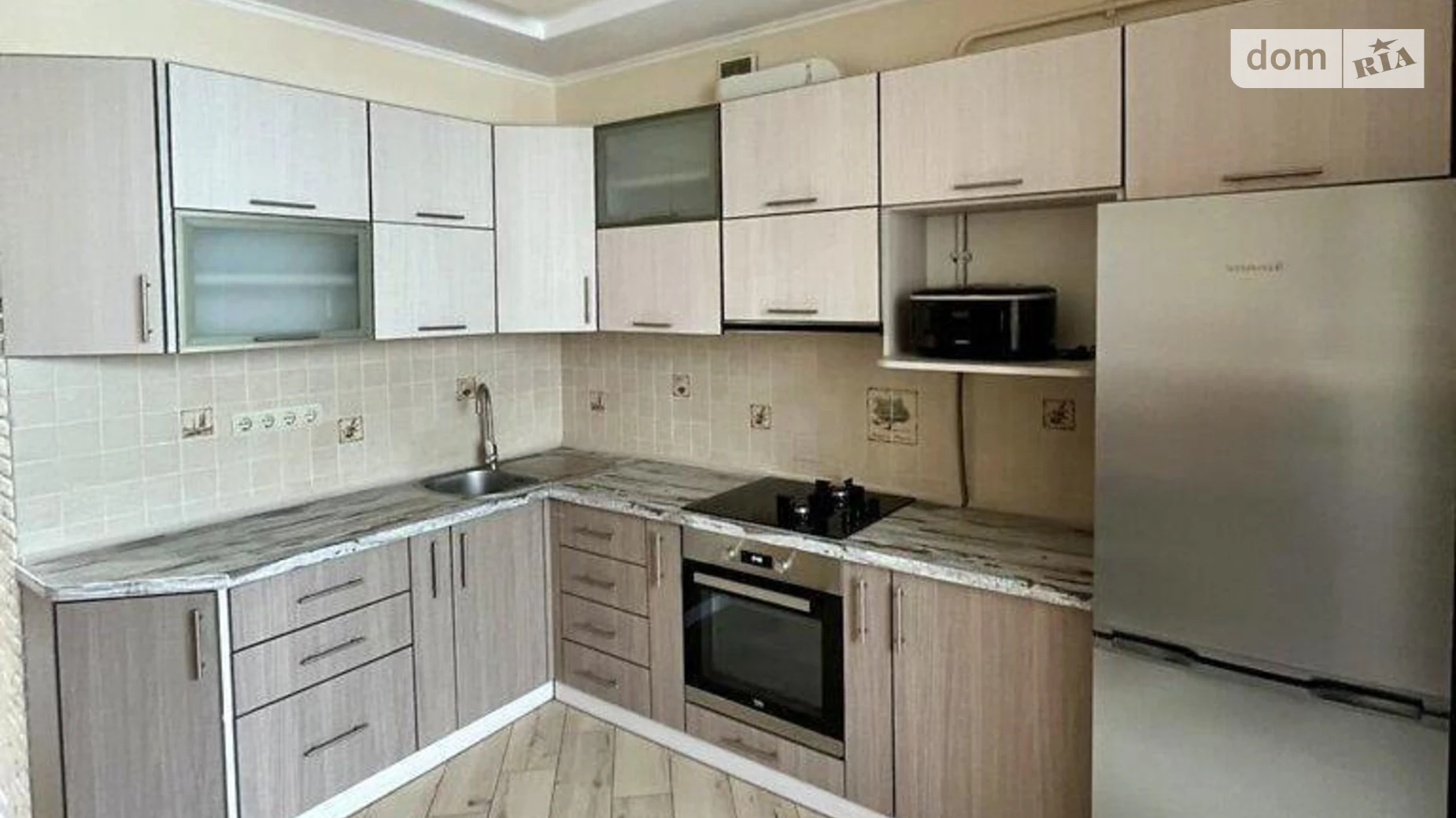 Продається 1-кімнатна квартира 37 кв. м у Івано-Франківську, вул. Залізнична, 3 - фото 2