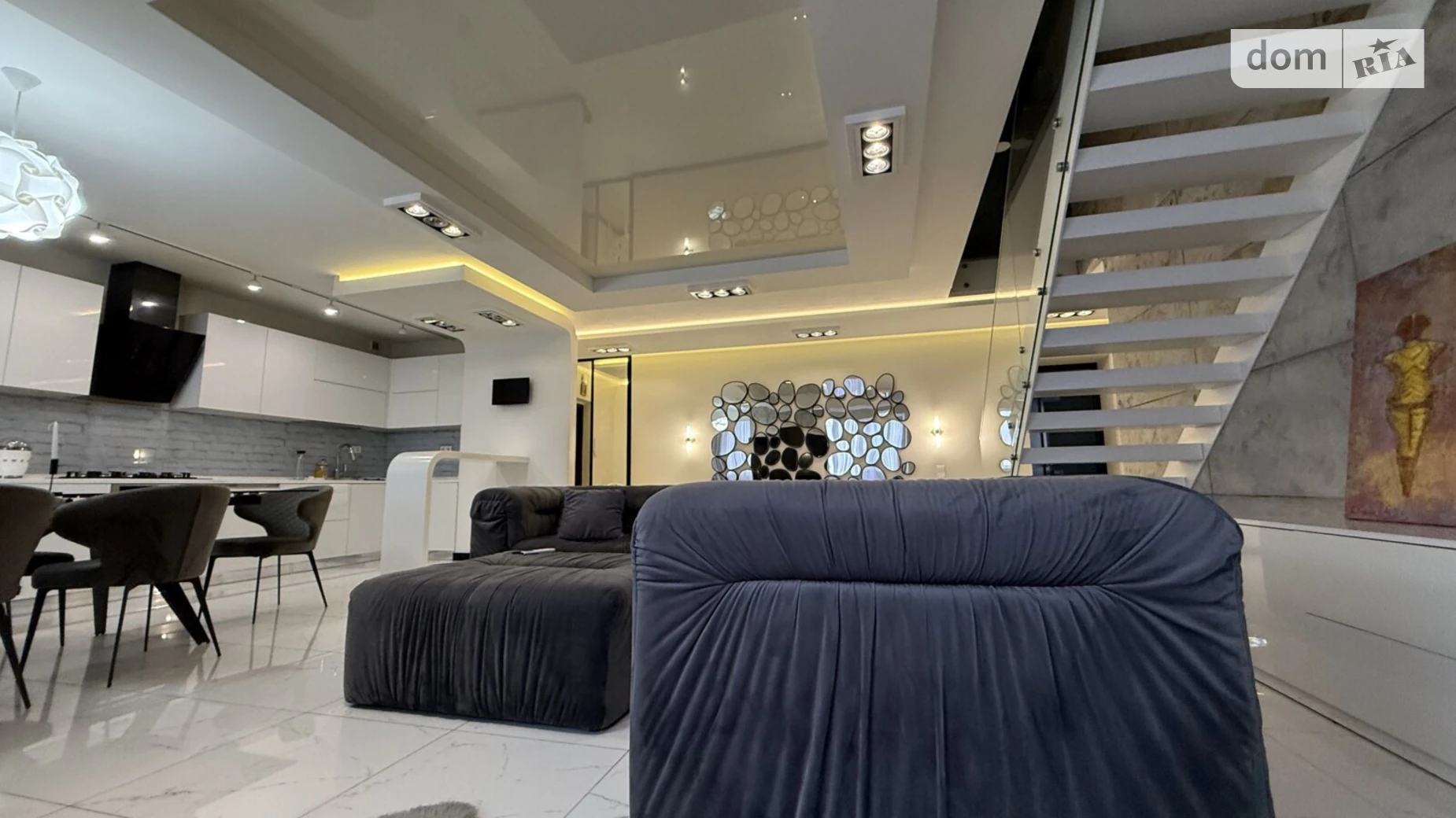 Продается 4-комнатная квартира 200 кв. м в Виннице, бул. Свободы, 8 - фото 4