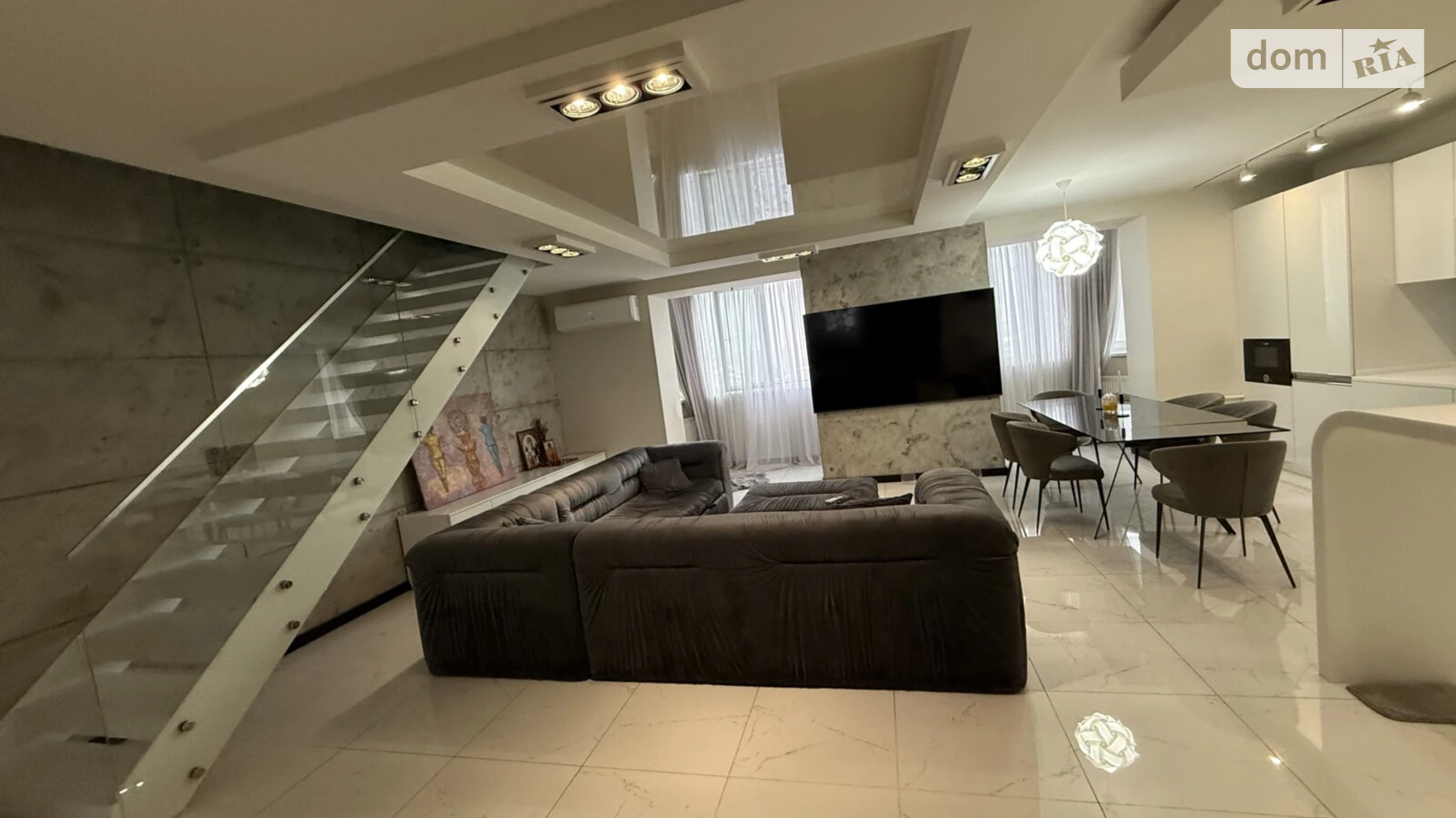 Продается 4-комнатная квартира 200 кв. м в Виннице, бул. Свободы, 8 - фото 2