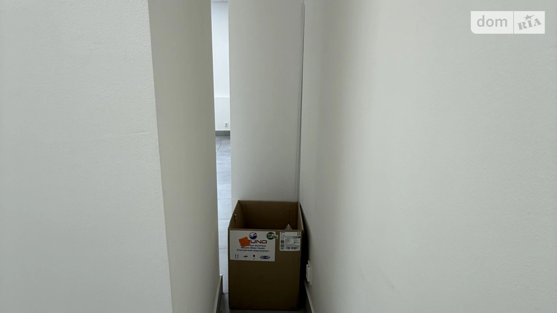 Сдается в аренду офис 52.6 кв. м в бизнес-центре, цена: 530 $ - фото 2