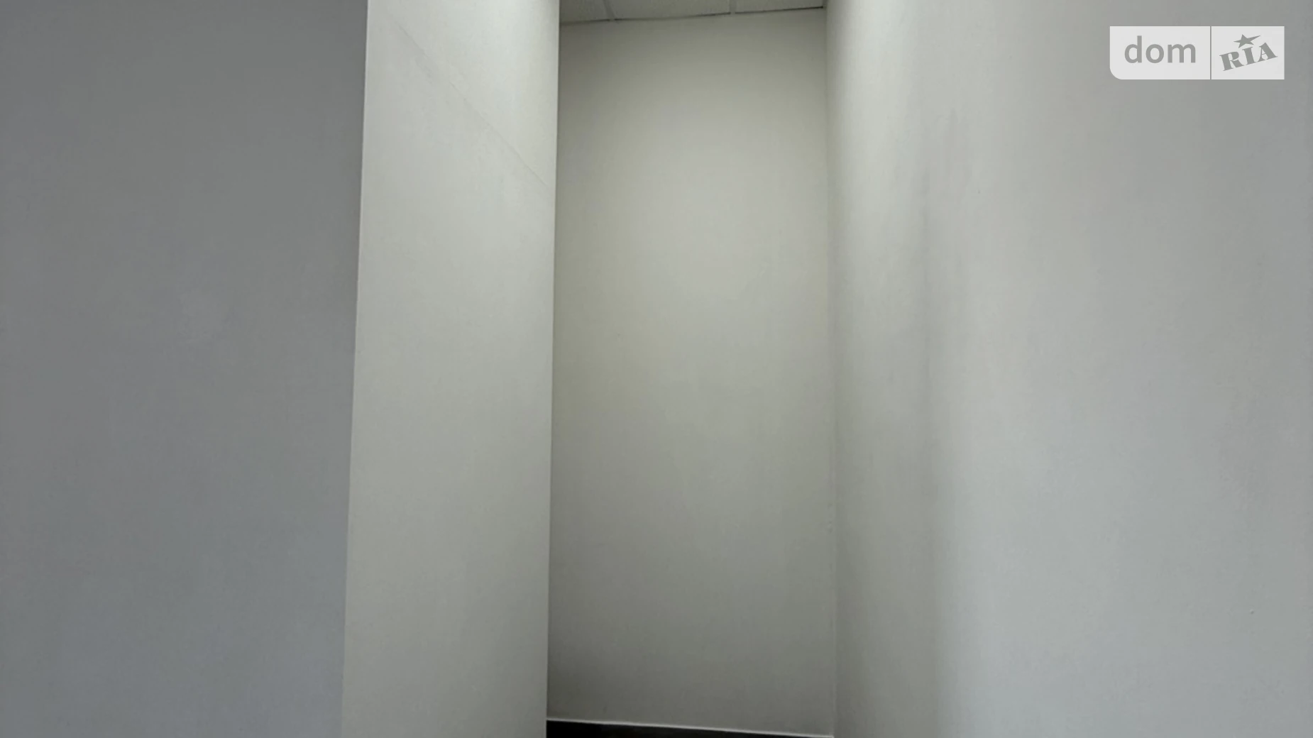 Сдается в аренду офис 52.6 кв. м в бизнес-центре, цена: 530 $ - фото 3