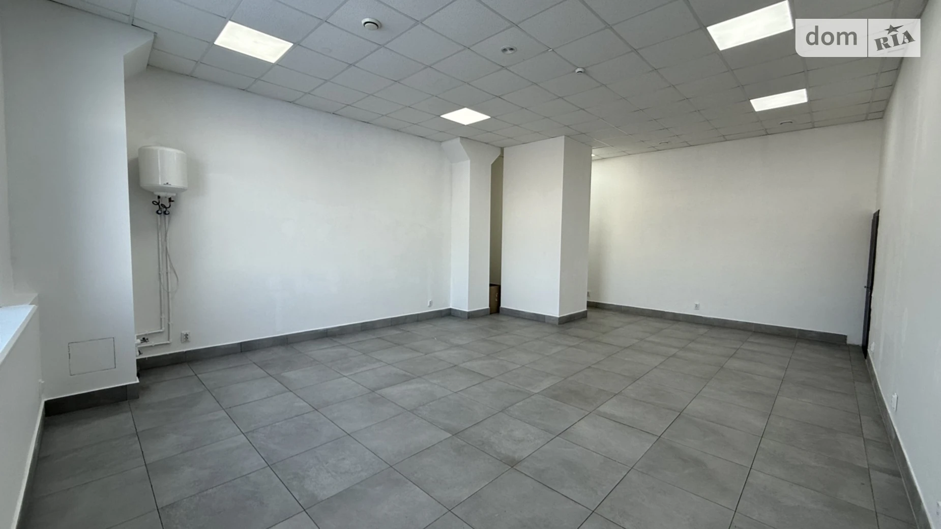 Сдается в аренду офис 52.6 кв. м в бизнес-центре, цена: 530 $ - фото 5