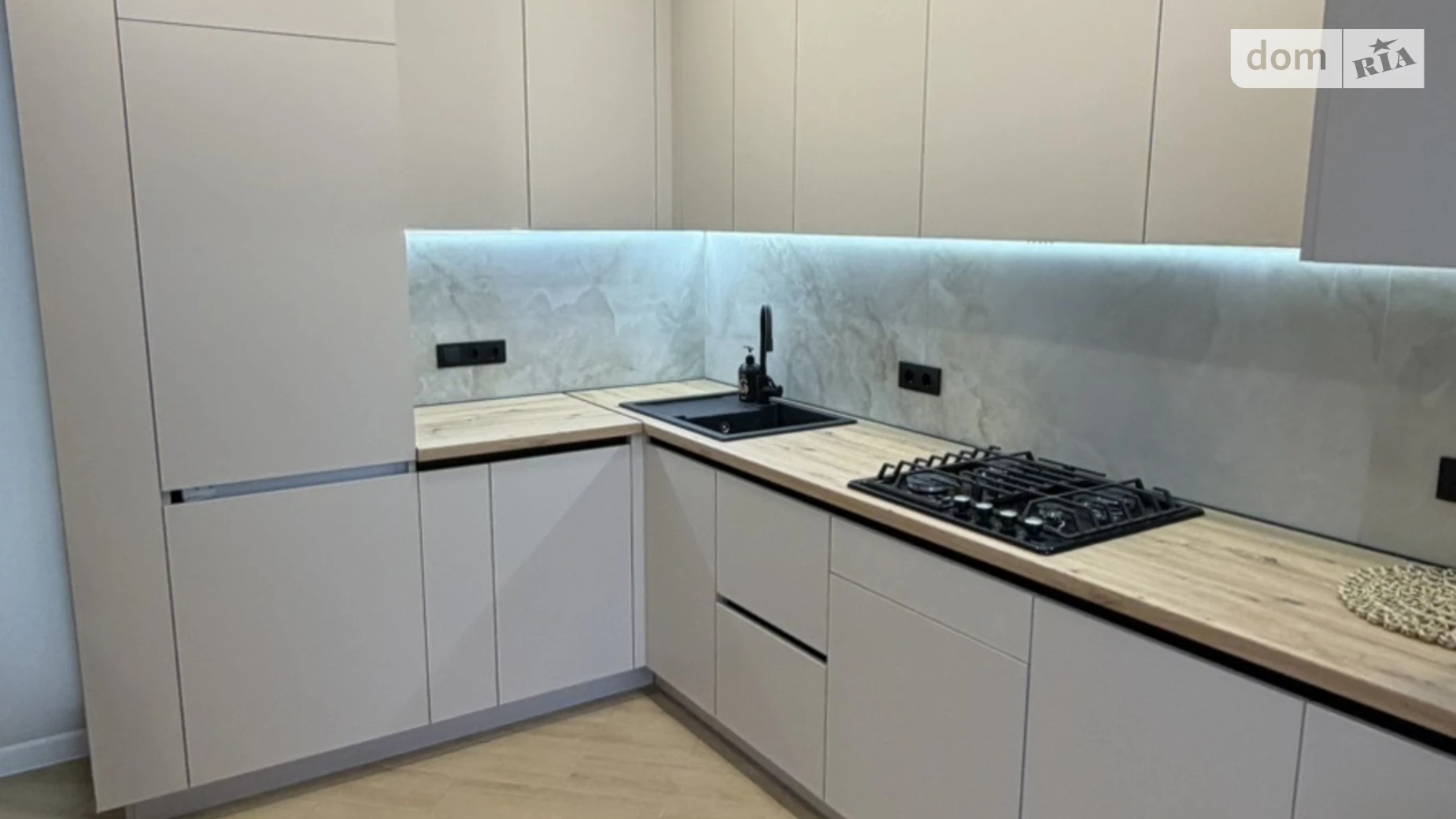 Продается 1-комнатная квартира 49 кв. м в Хмельницком, ул. Каменецкая, 100/2 - фото 3