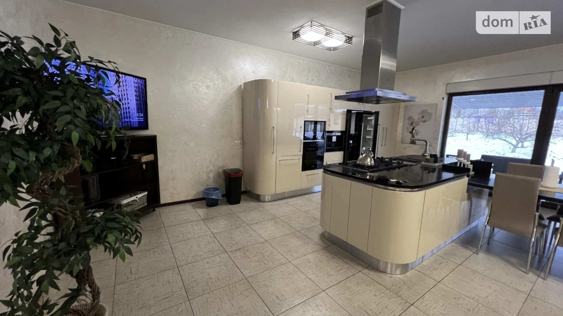 Сдается в аренду дом на 2 этажа 200 кв. м с баней/сауной, цена: 1600 $ - фото 2