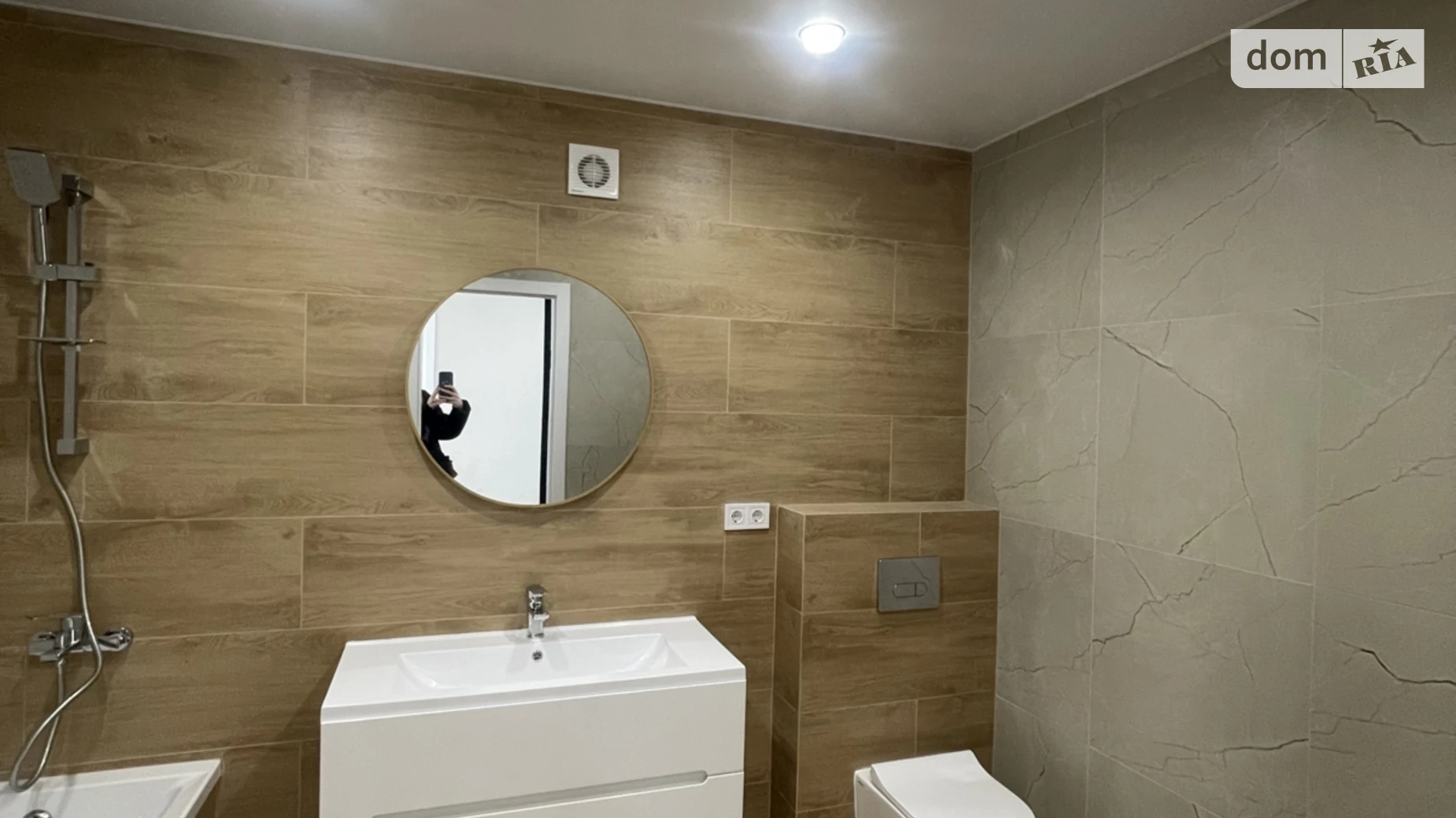 Продается 2-комнатная квартира 61 кв. м в, цена: 69800 $ - фото 4