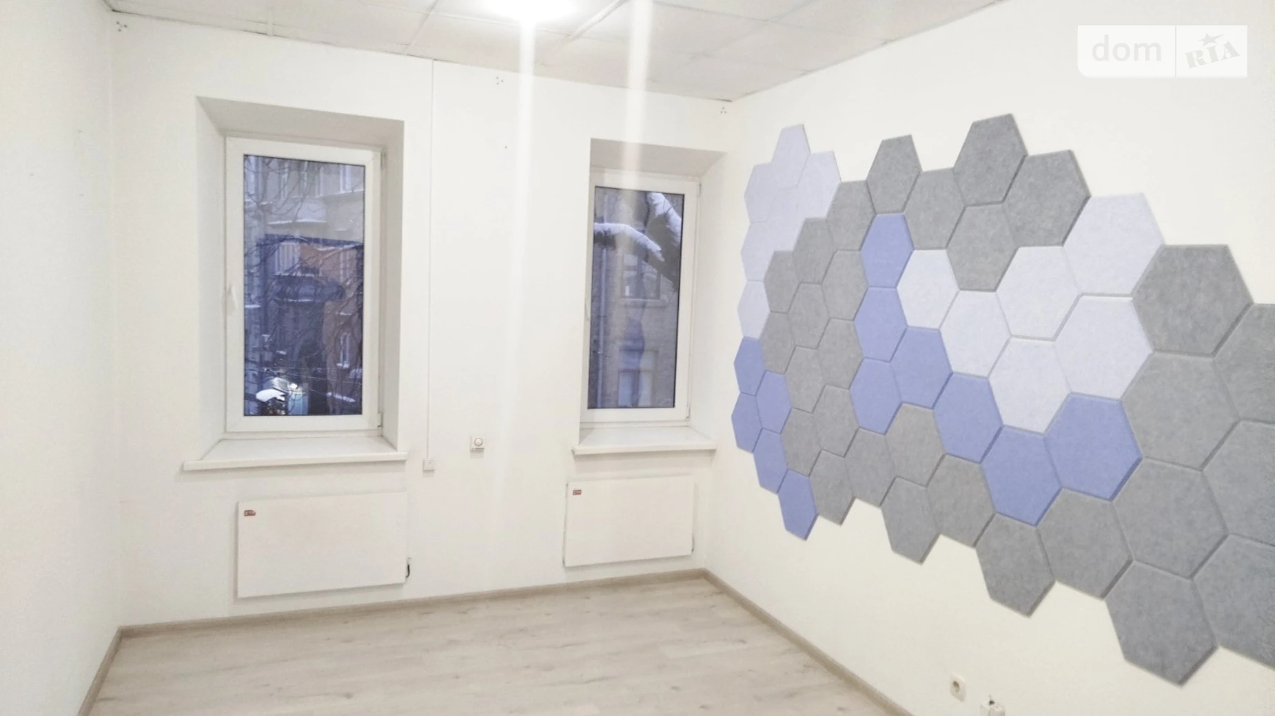 Сдается в аренду офис 18.3 кв. м в бизнес-центре, цена: 7520 грн - фото 4