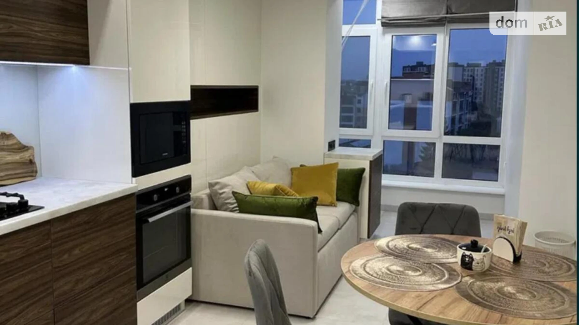 Сдается в аренду 2-комнатная квартира 66 кв. м в Ивано-Франковске, ул. Макогона, 23 - фото 2