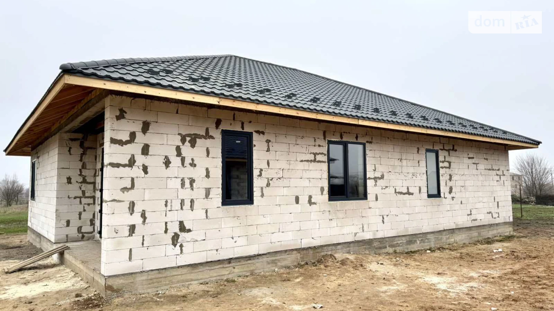 Продается одноэтажный дом 180 кв. м с подвалом, цена: 89000 $ - фото 2